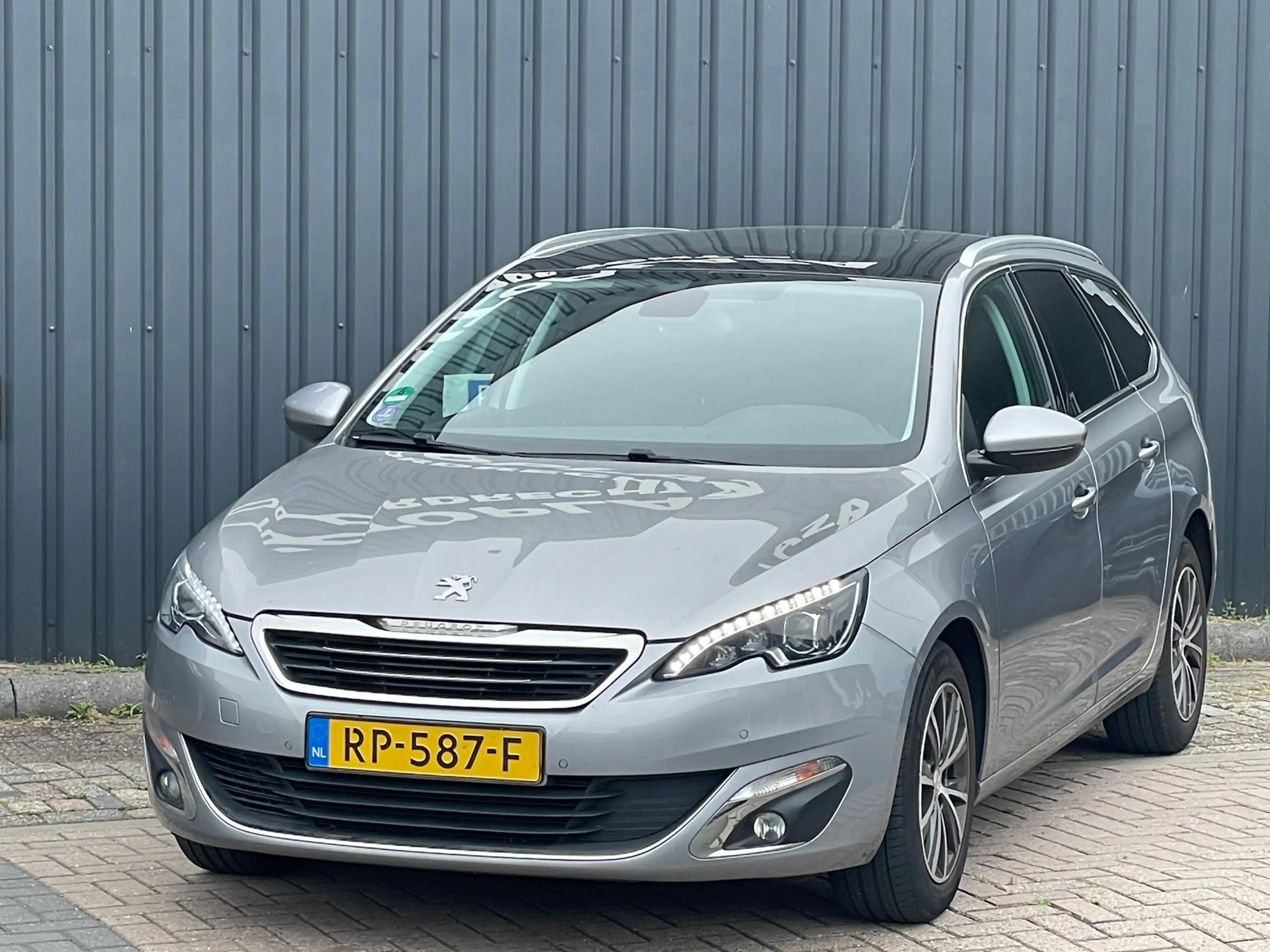 Peugeot 308 SW 1.2 PureTech Allure|Pano|Trekhaak|Navi|Cam|PDC| — photo 3
