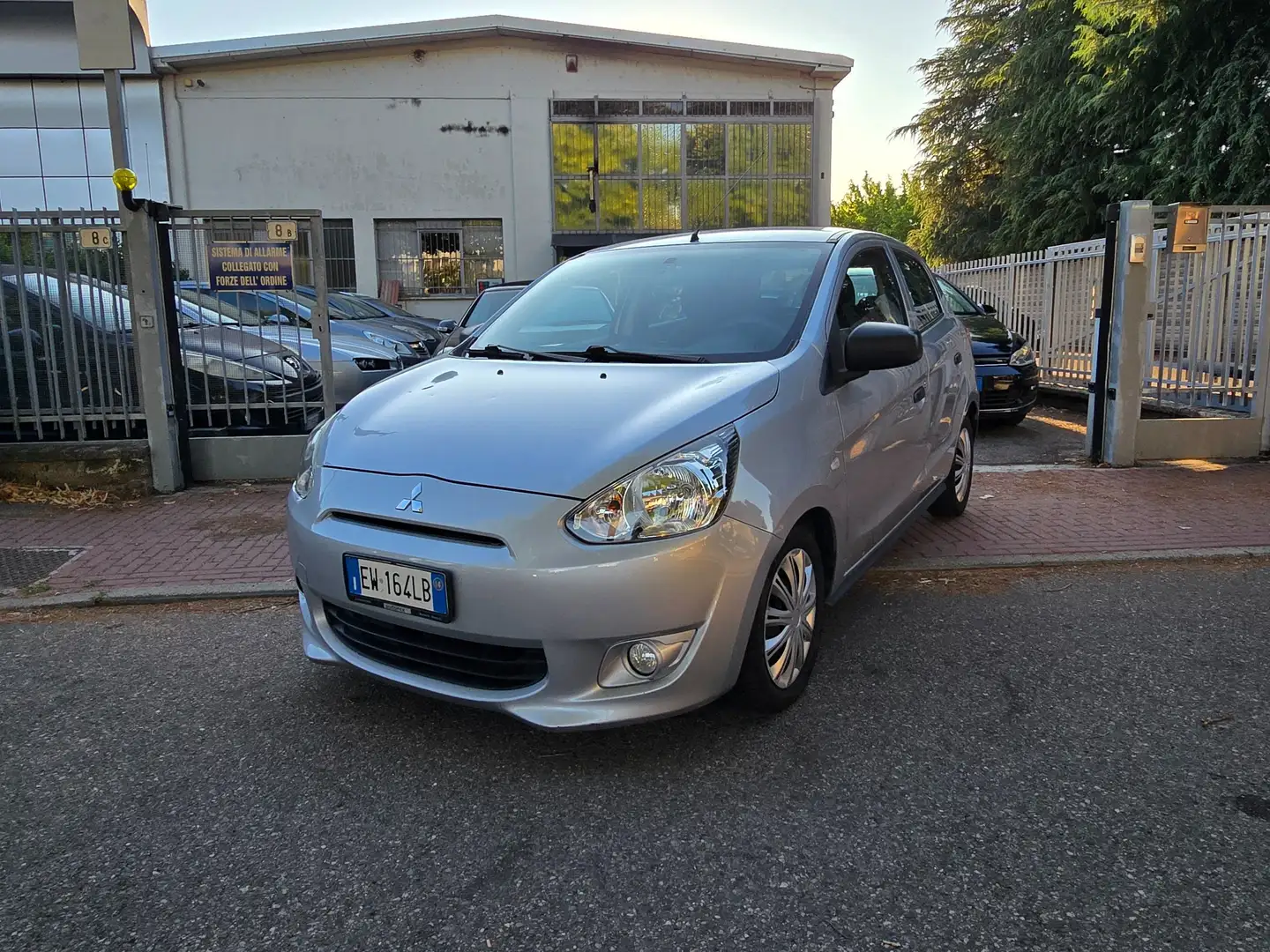 Mitsubishi Space Star Space Star 1.0 Intense GPL OK NEOPATENTATI Plateado - 1