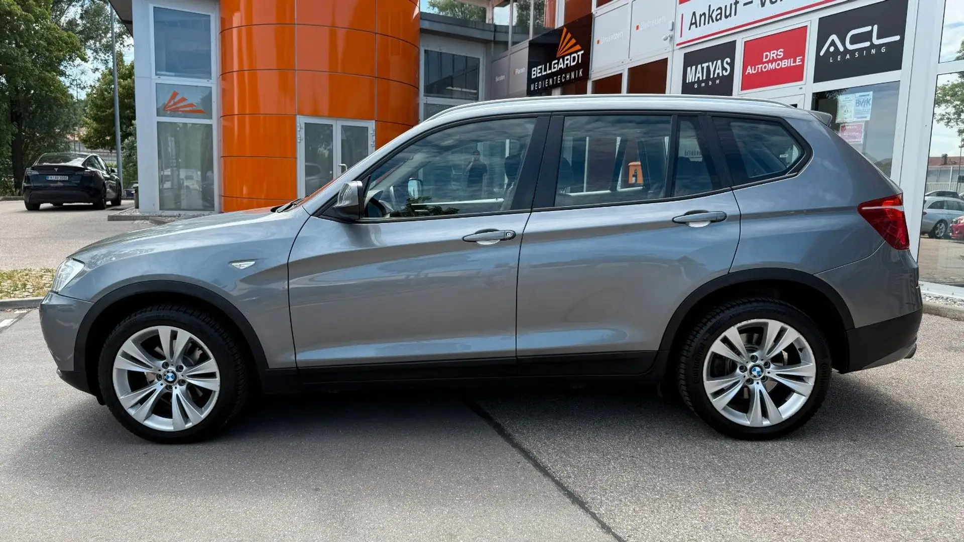 BMW X3 xDrive 35 i/Navi / BiXenon/Leder Gris - 2