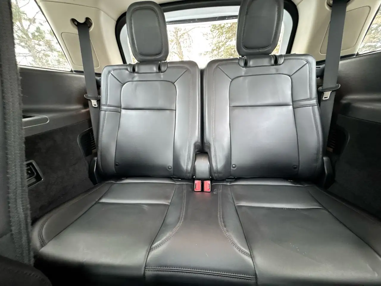 Lincoln Aviator снимка Lincoln Aviator