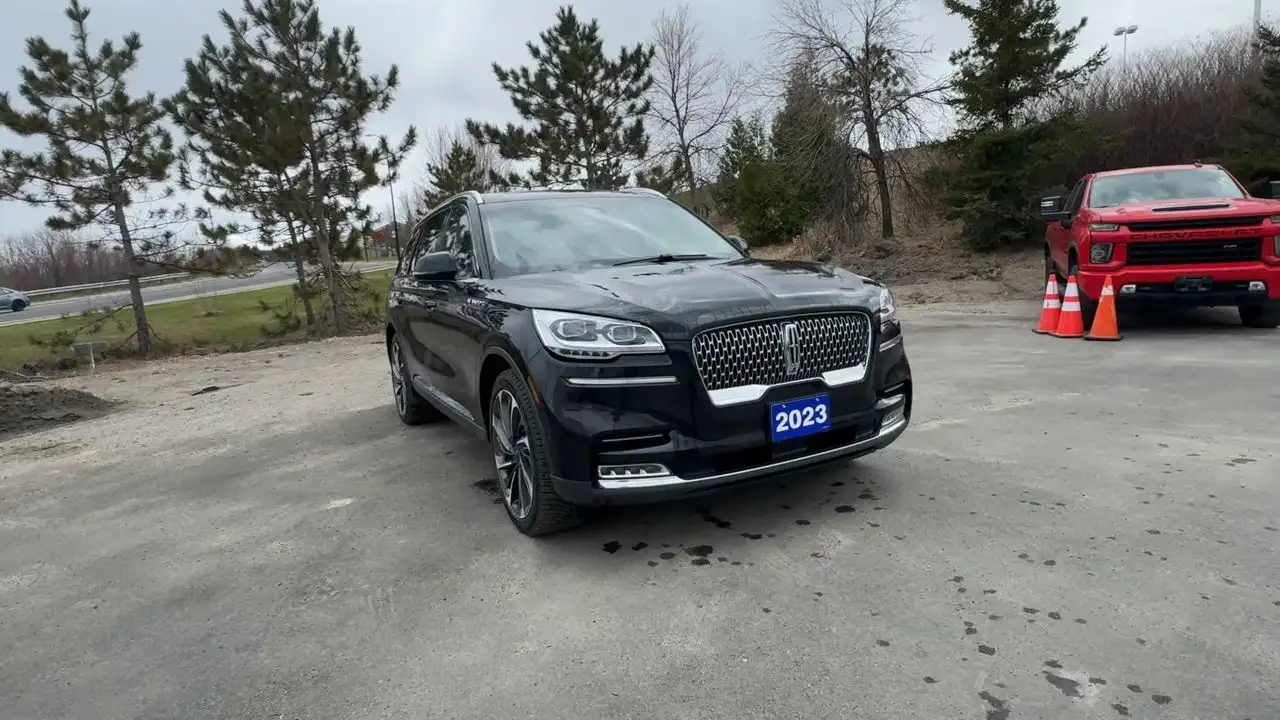Lincoln Aviator снимка Lincoln Aviator