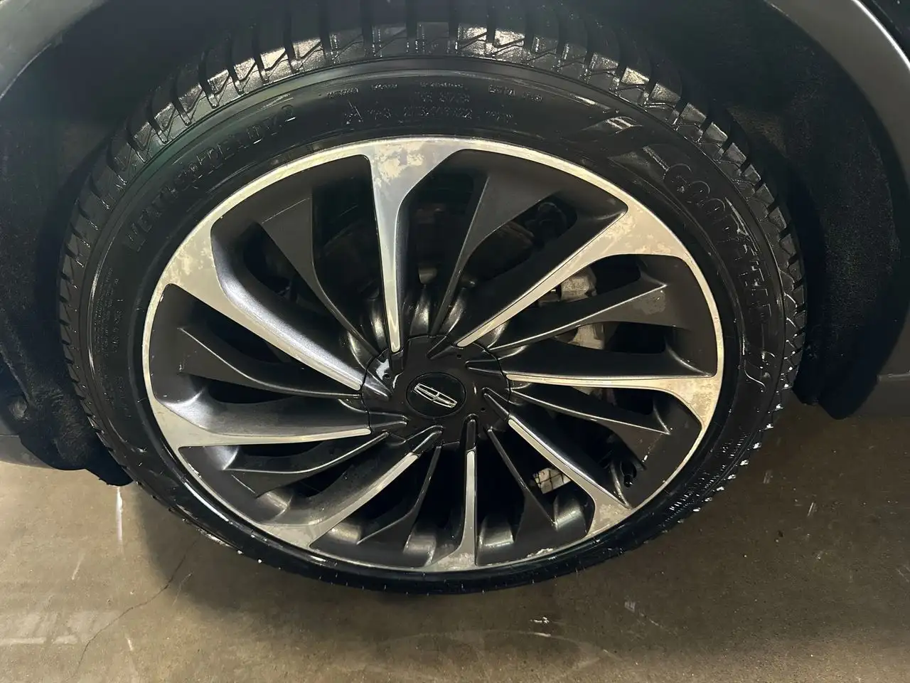 Lincoln Aviator снимка Lincoln Aviator