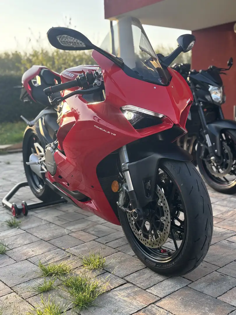Ducati Panigale V2 - 2