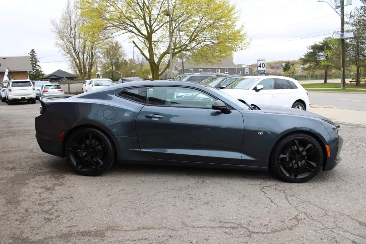 Chevrolet Camaro снимка Chevrolet Camaro