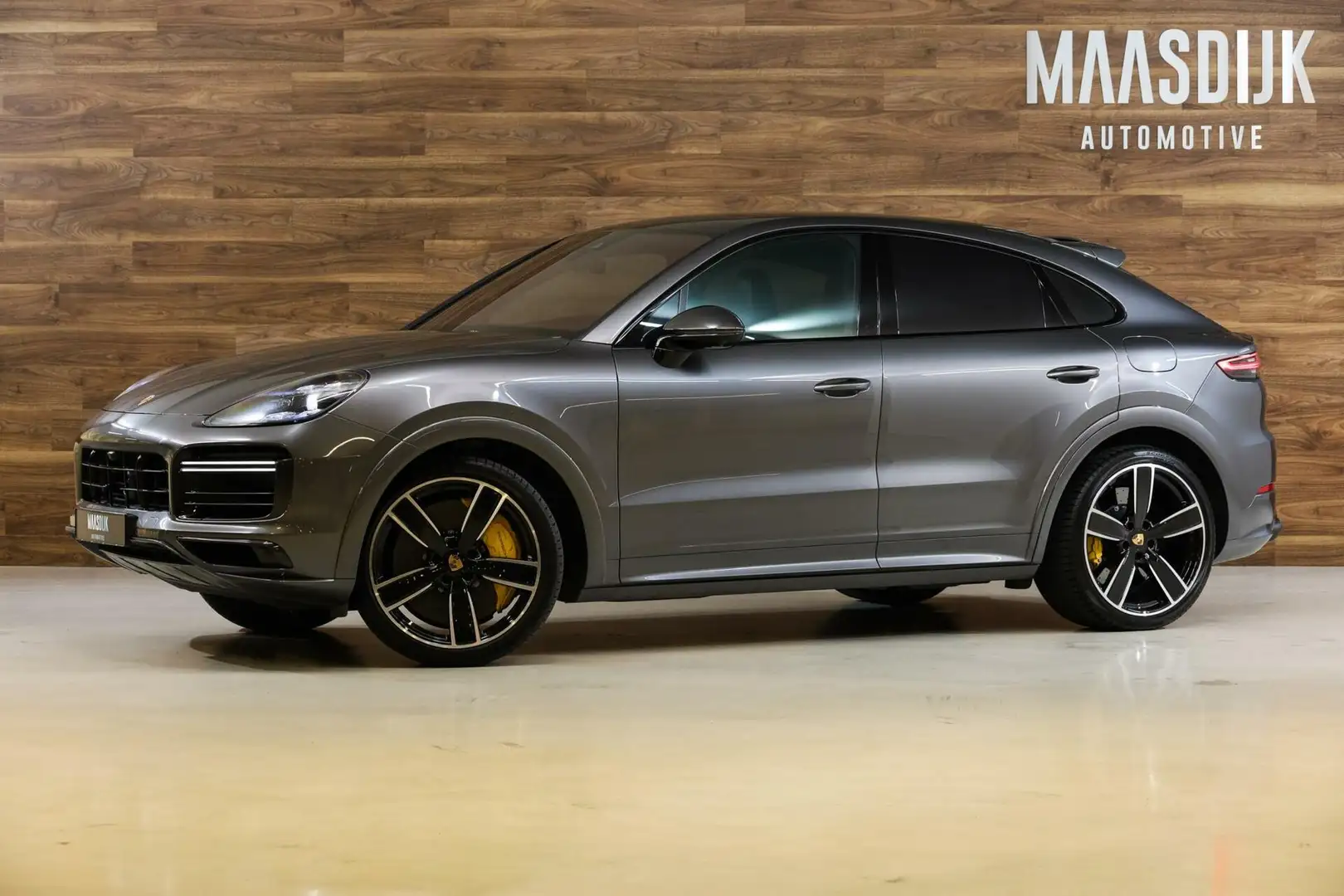 Porsche Cayenne Coupé 4.0 Turbo S E-Hybrid|Sportdesign|PCCB|HUD|Pa Grijs - 1
