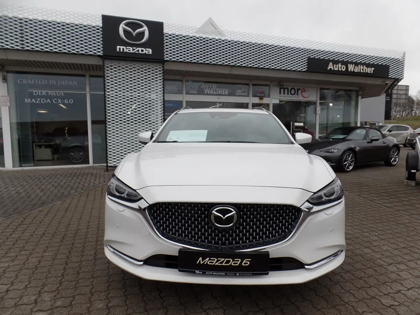 Mazda 6 2.5L SKYACTIV G 194ps 6AT FWD TAKUMI SUNR Weiß - 2