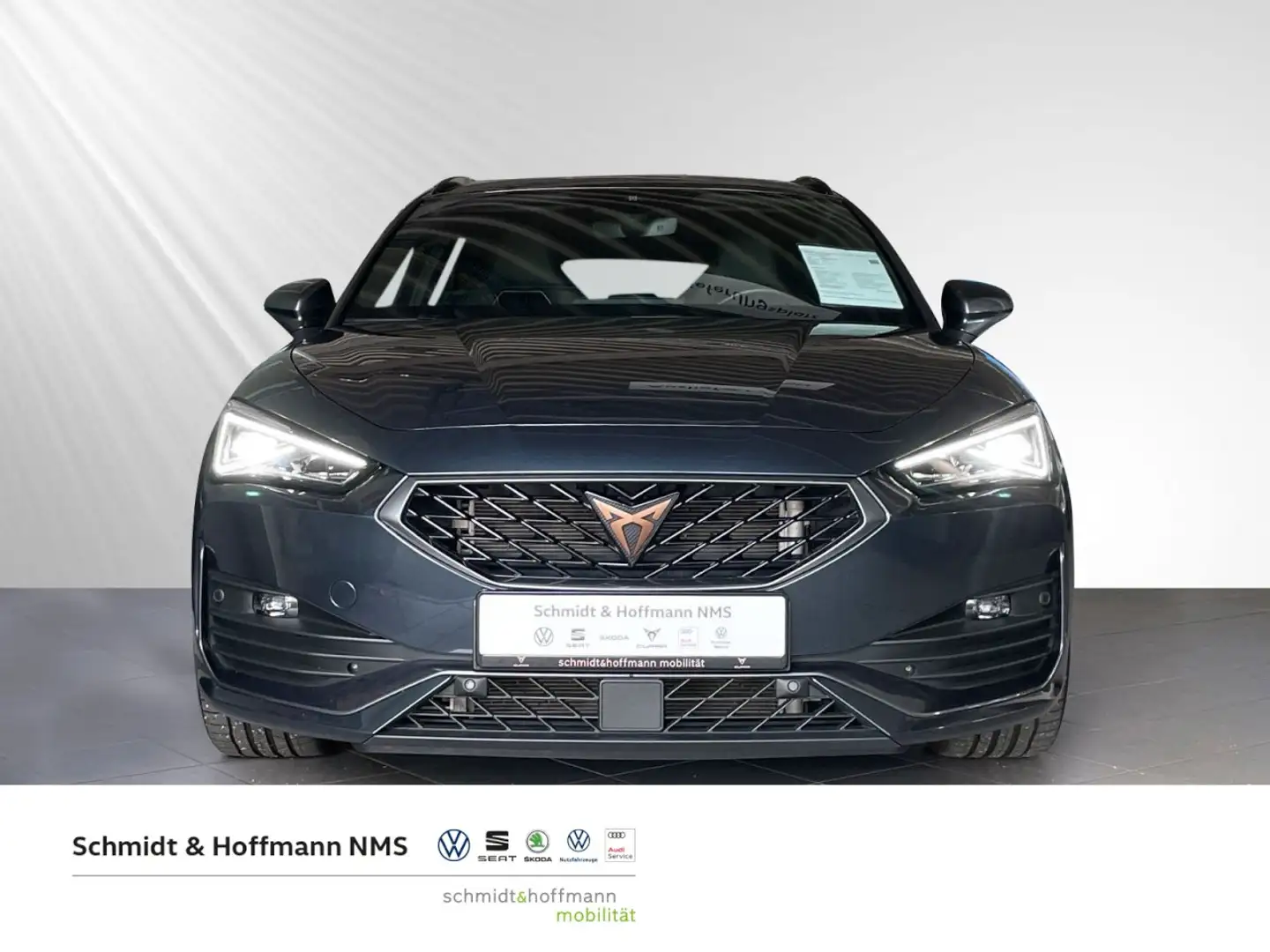 CUPRA Leon Sportstourer VZ 2.0TSI 7-Gang-DSG Beats ACC Matrix Grijs - 2
