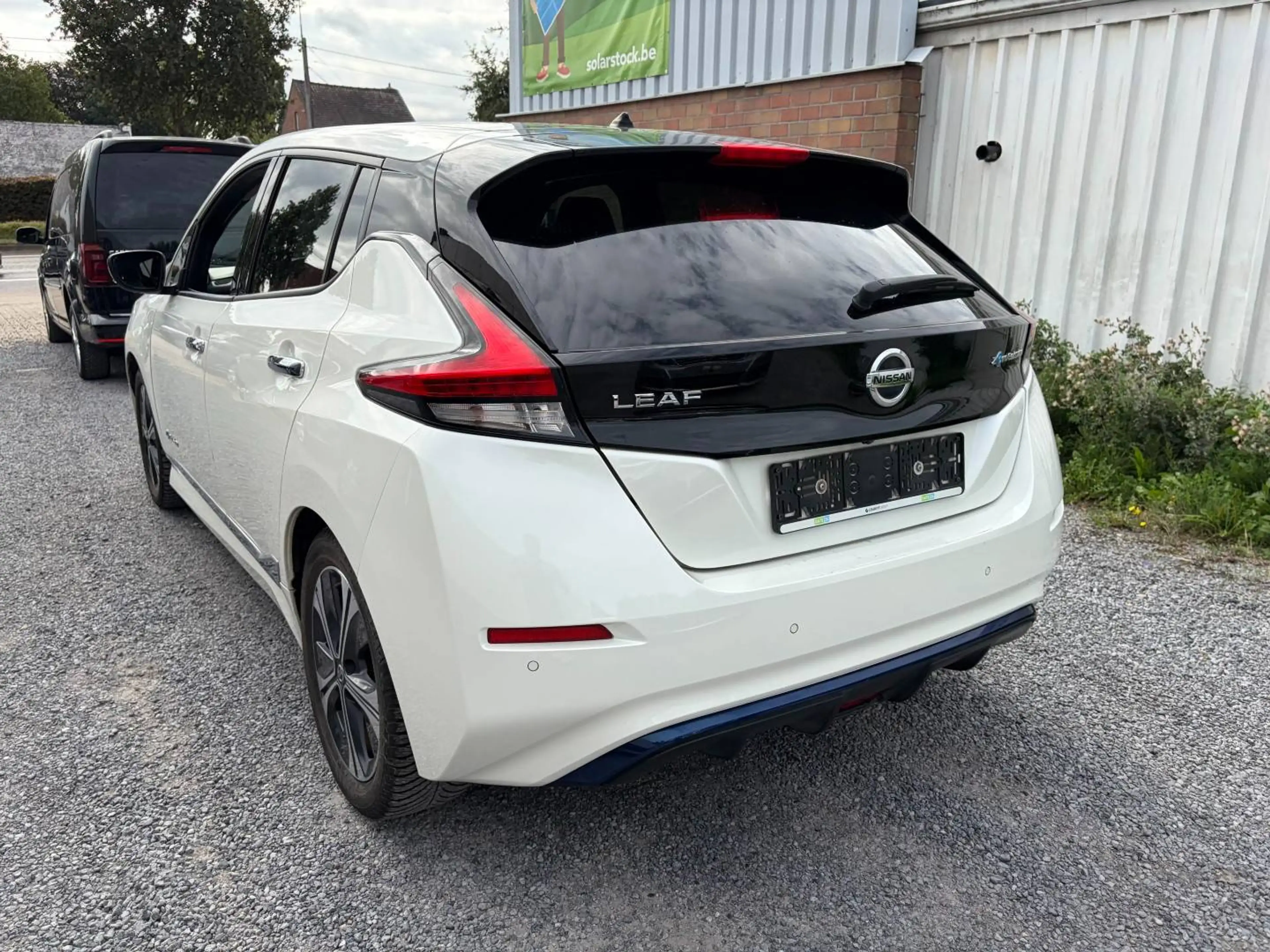 Nissan Leaf Leaf 40 kWh Tekna (EU6.2) — photo 2