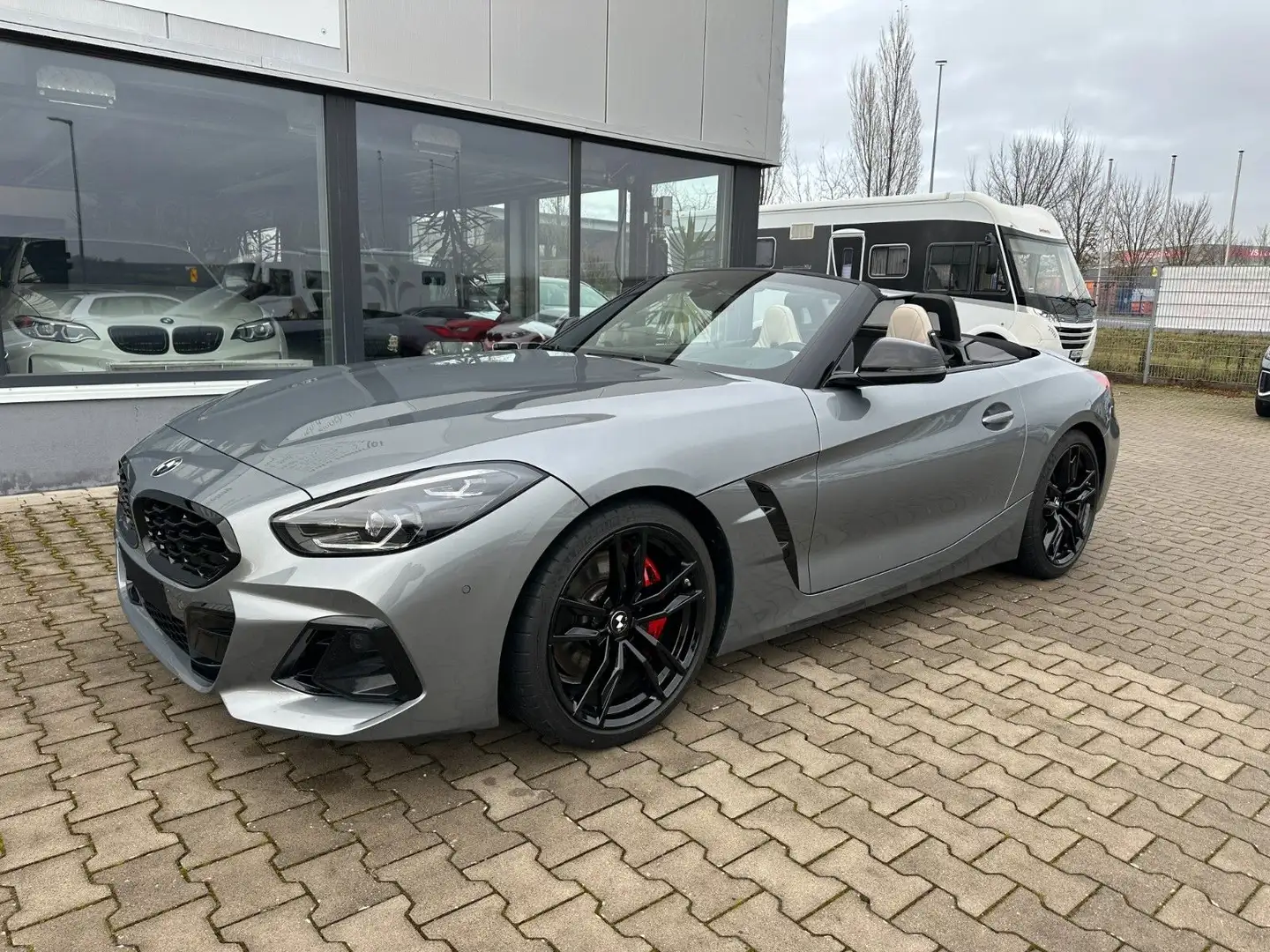 BMW Z4 Roadster M40 i Aut.*Ad.LED*HeadUp*19" ParkAss Grau - 1