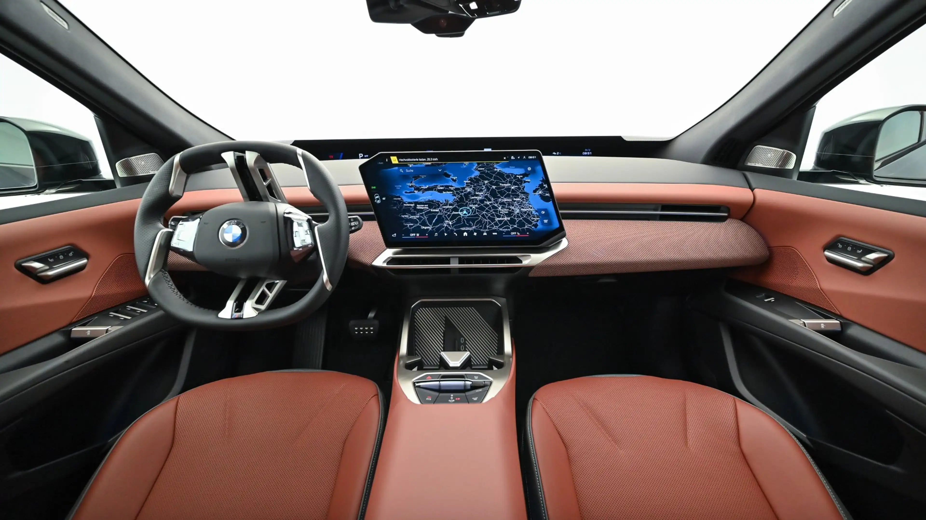 BMW iX3 50 xDrive — photo 13