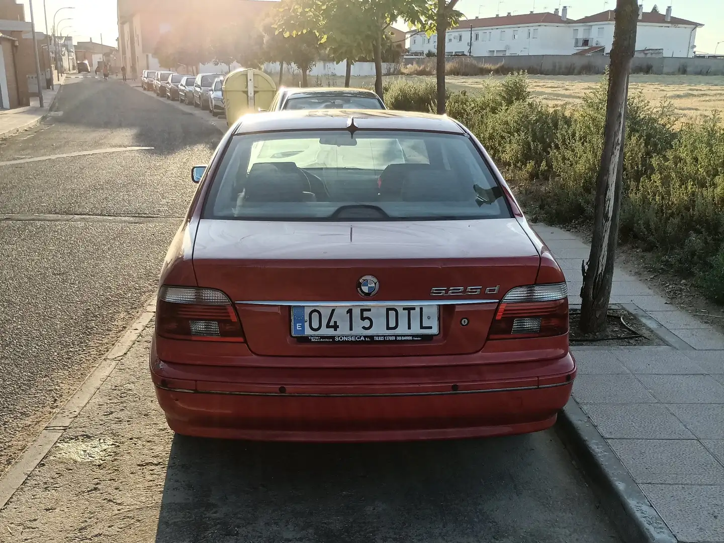 BMW 525 525d Rojo - 2