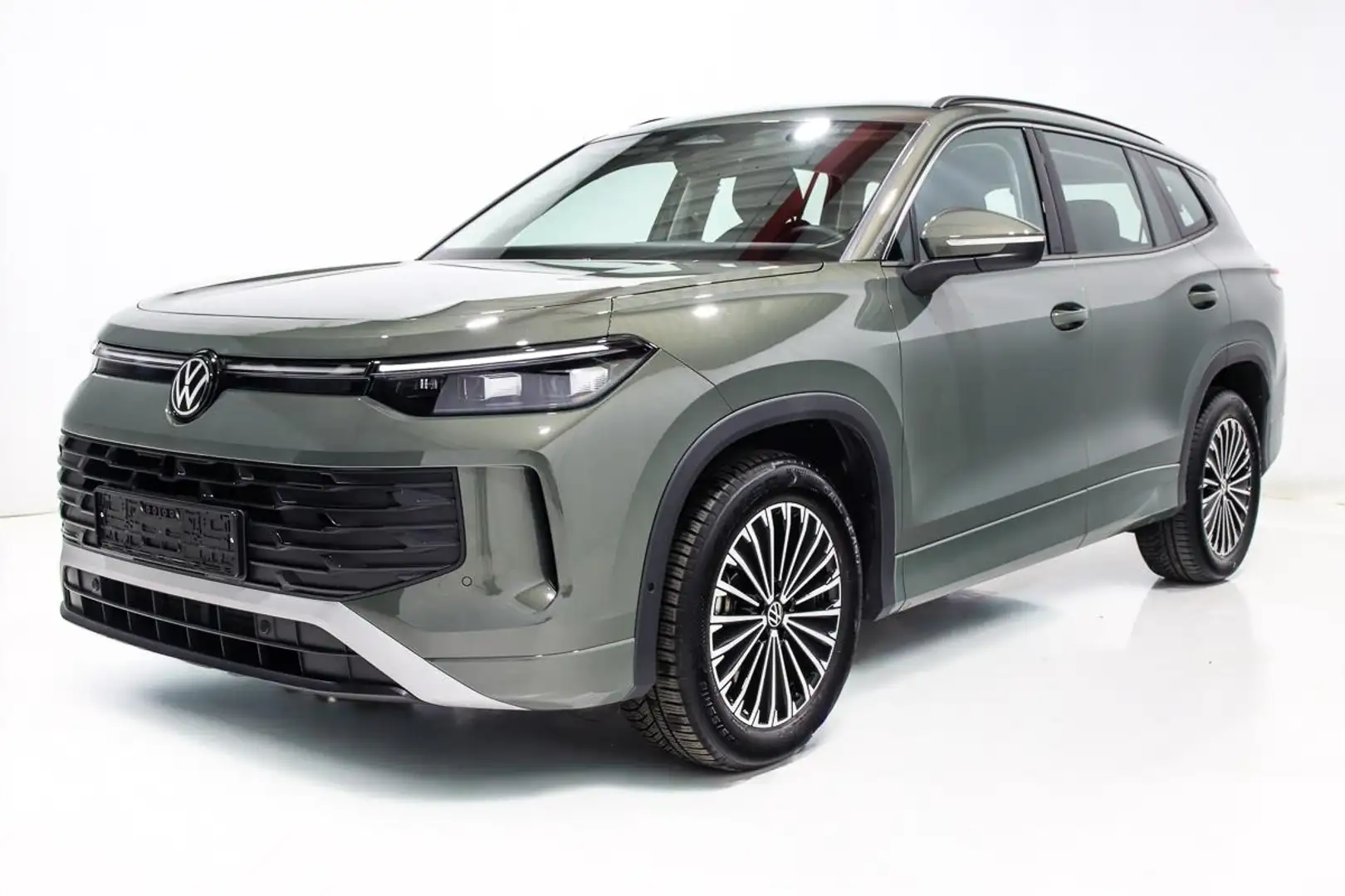 Volkswagen Tayron 1.5 eTSI DSG 7 PLACES LED ACC CARPLAY CAMERA JA18 Groen - 2