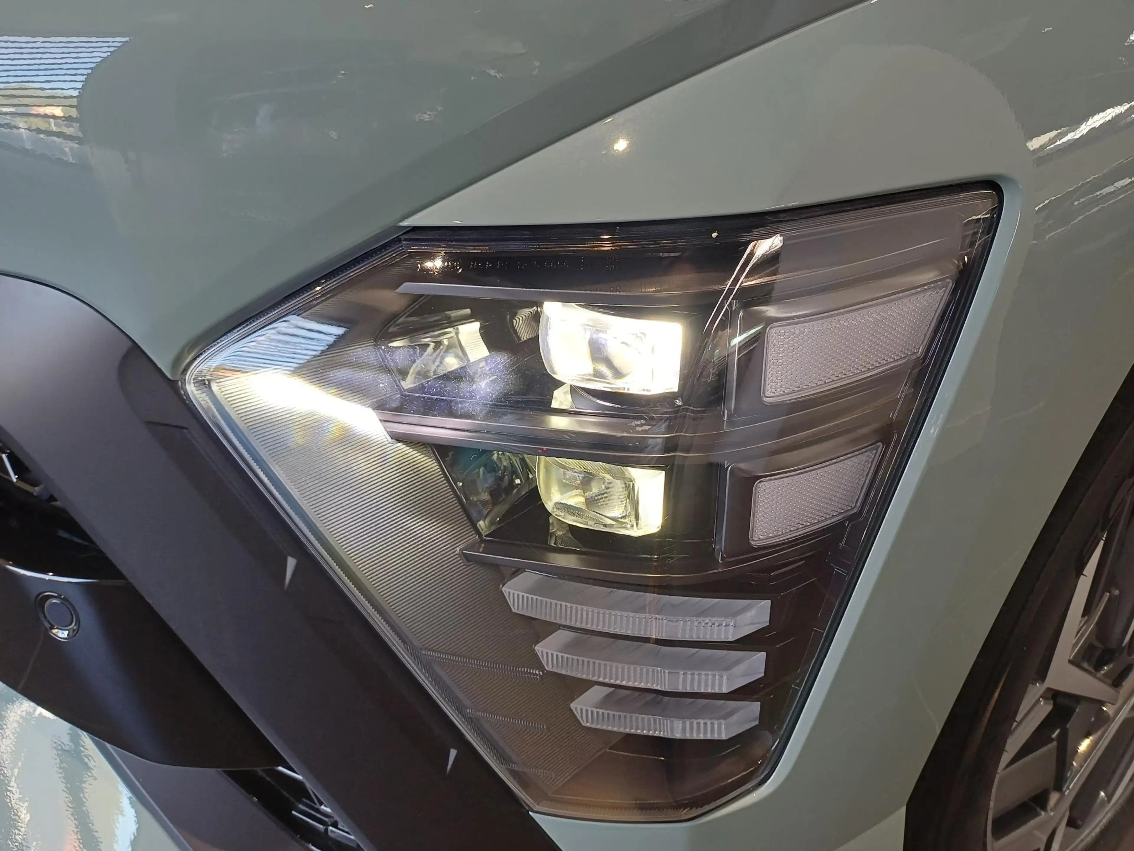 Hyundai KONA 1.6 T-GDI Feel N Line HEV 7-DCT — photo 2
