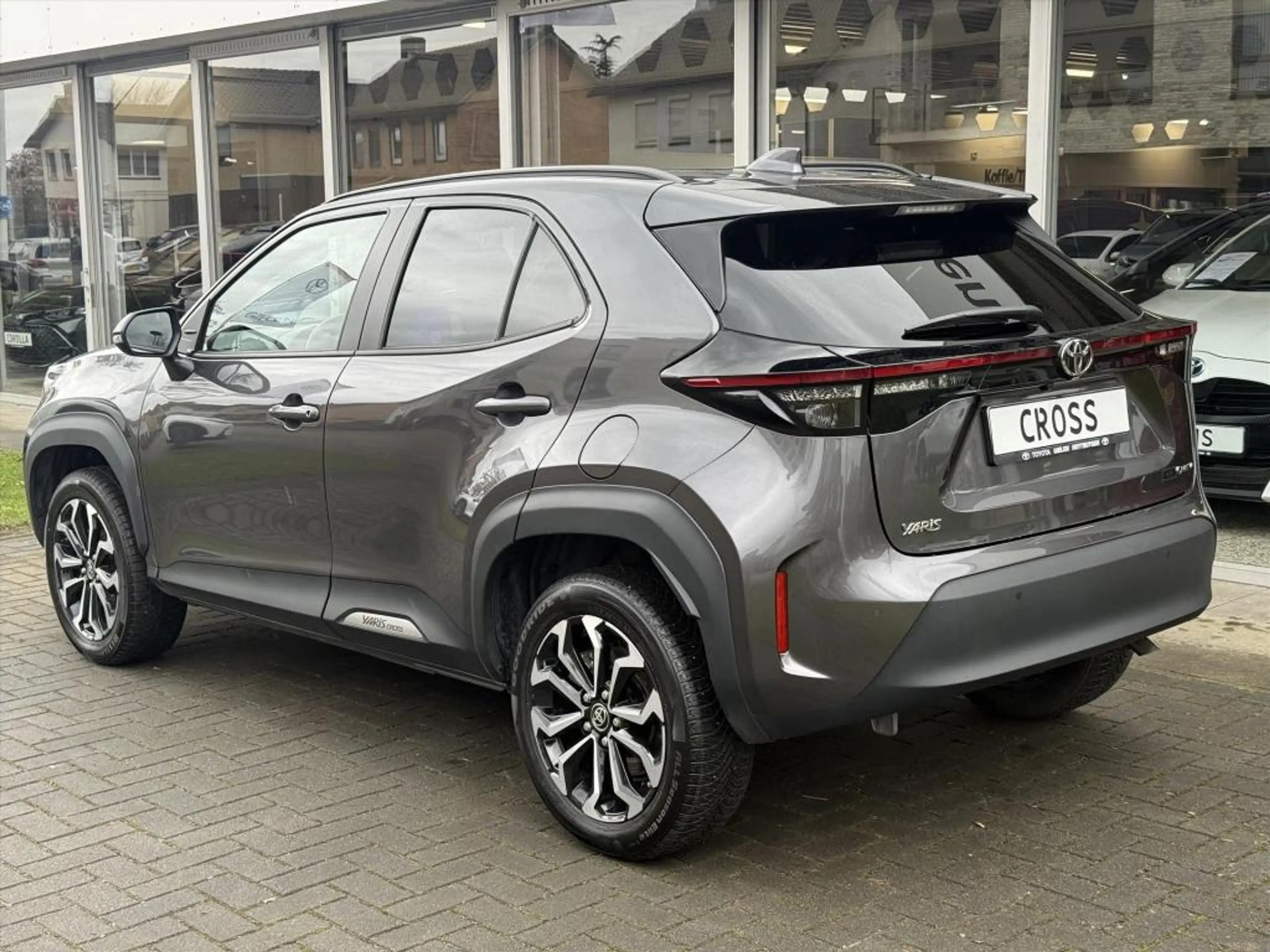 Toyota Yaris Cross 1.5 Hybrid First Edition Plus | Parkeersensoren, S — photo 3