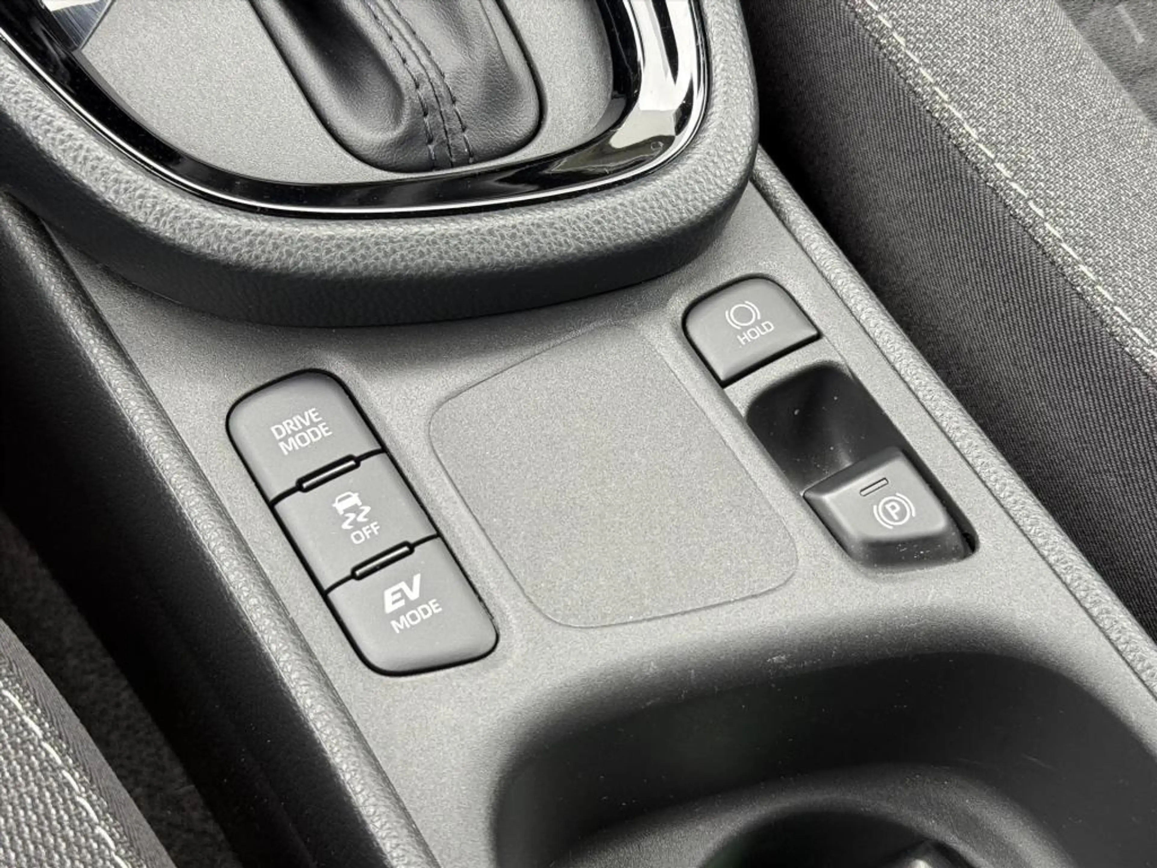 Toyota Yaris Cross 1.5 Hybrid First Edition Plus | Parkeersensoren, S — photo 31