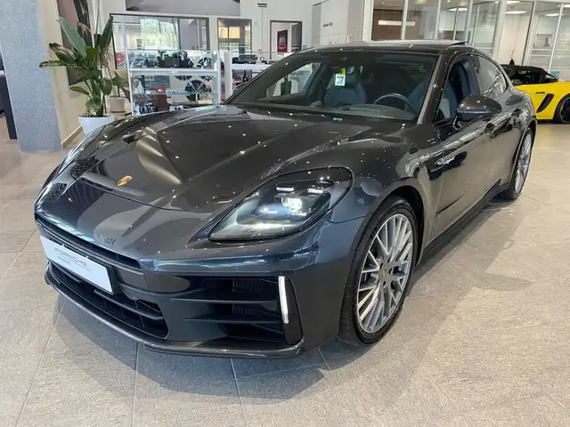 Porsche Panamera 4 E-Hybrid - IVA Esposta