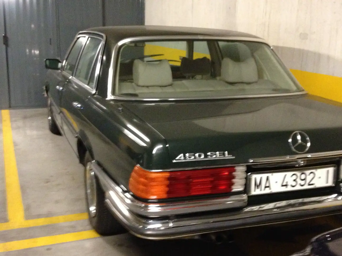 Mercedes-Benz 450 450 SEL - 2