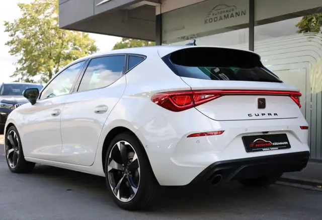 Cupra Leon view 6