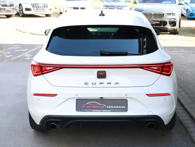 Cupra Leon view 8