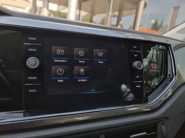 Volkswagen Polo view 27