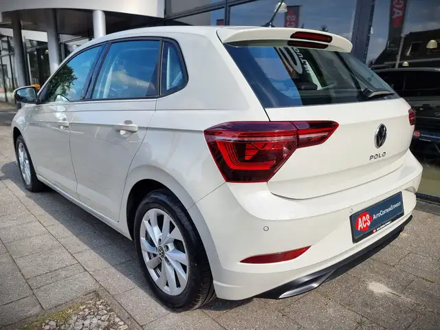 Volkswagen Polo view 8