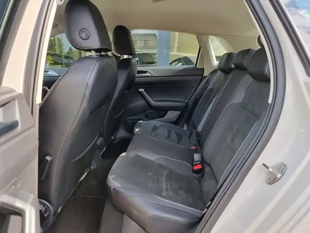 Volkswagen Polo view 13