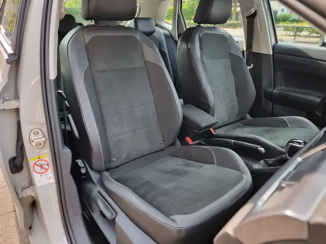 Volkswagen Polo view 30