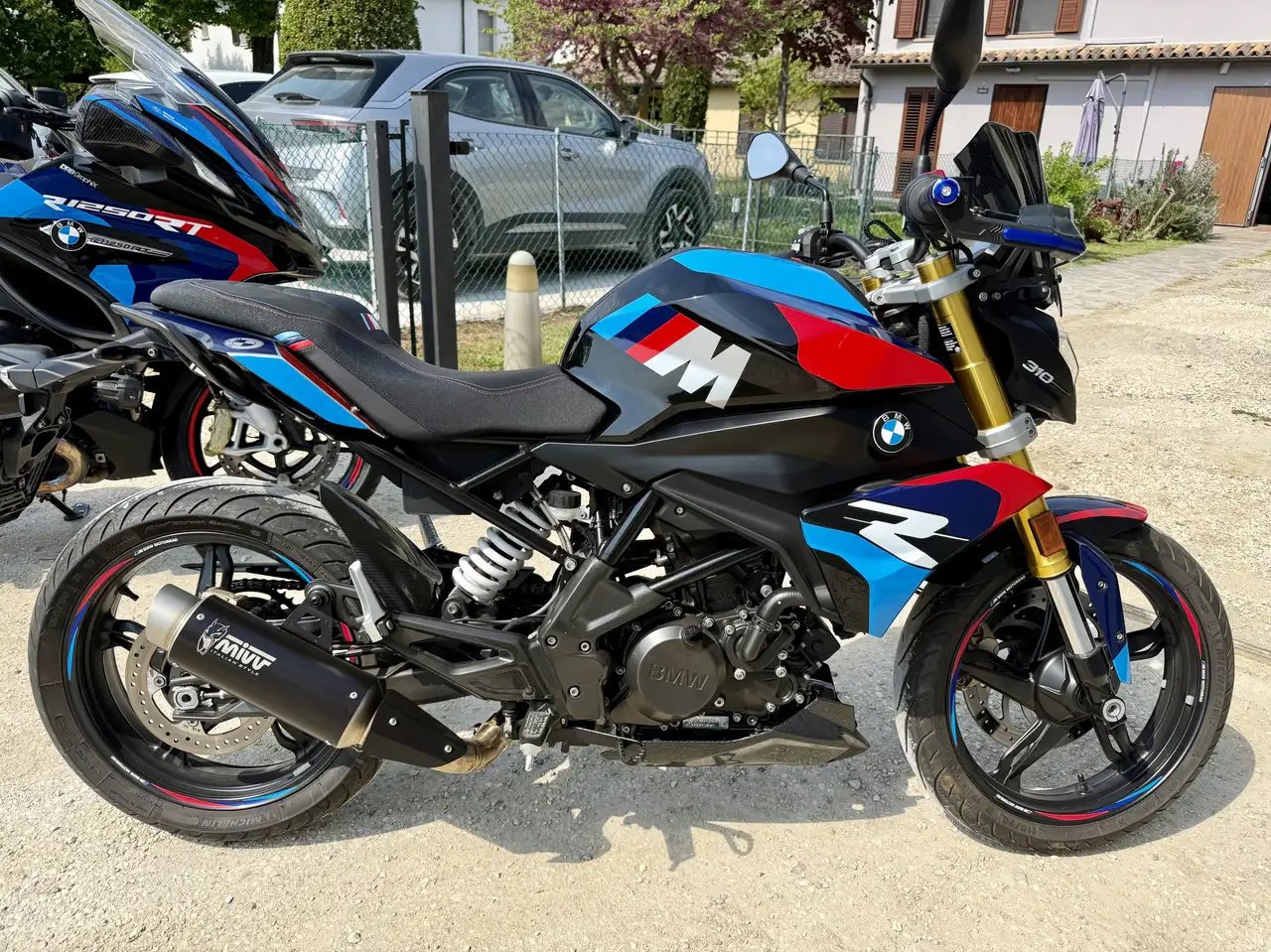 BMW G 310 R