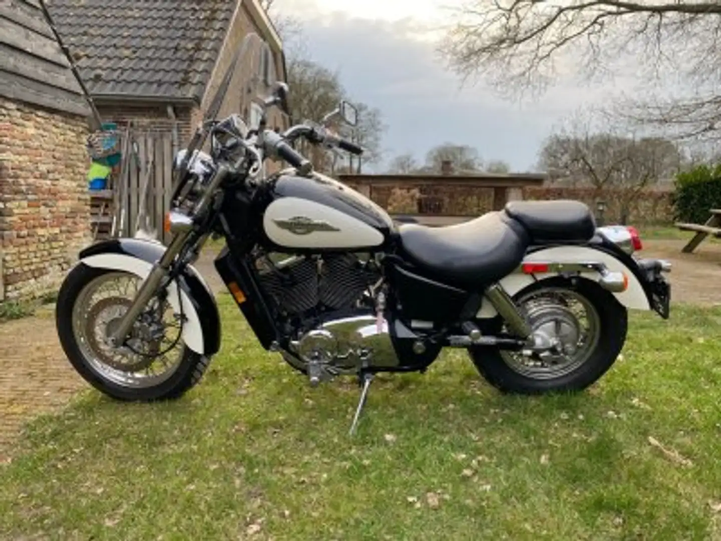 Honda VT 1100 Shadow Negru - 2