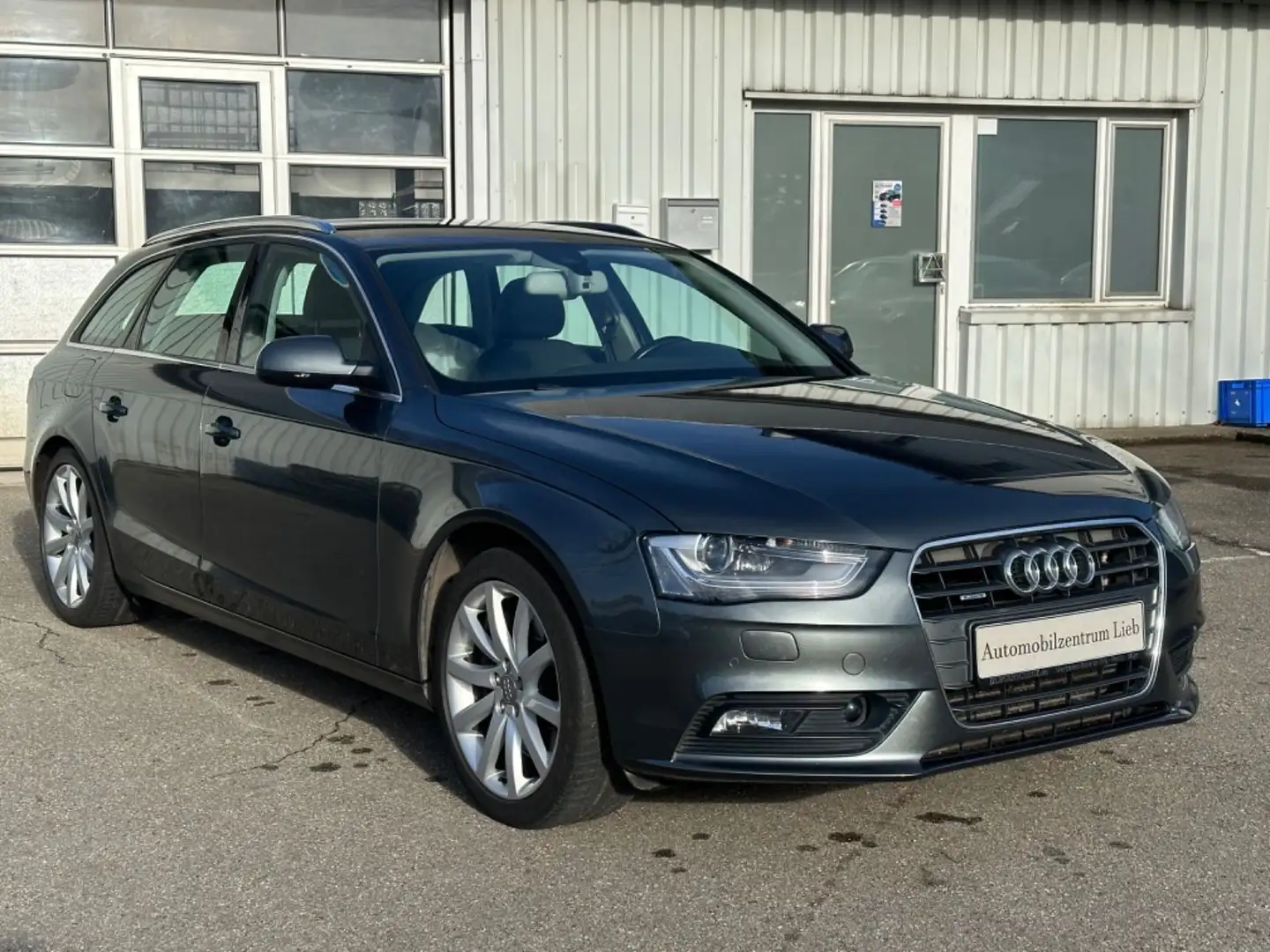 Audi A4 Avant Ambition quattro Grigio - 2