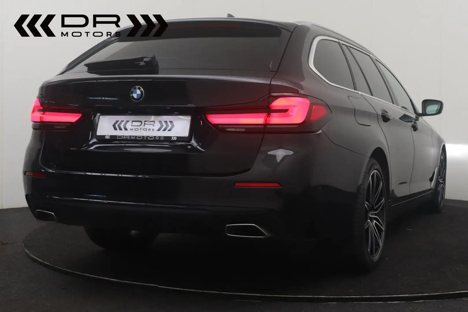 BMW 518 dA TOURING - LED - NAVI - LEDER - APPLE CARPLAY/AN Siyah - 2