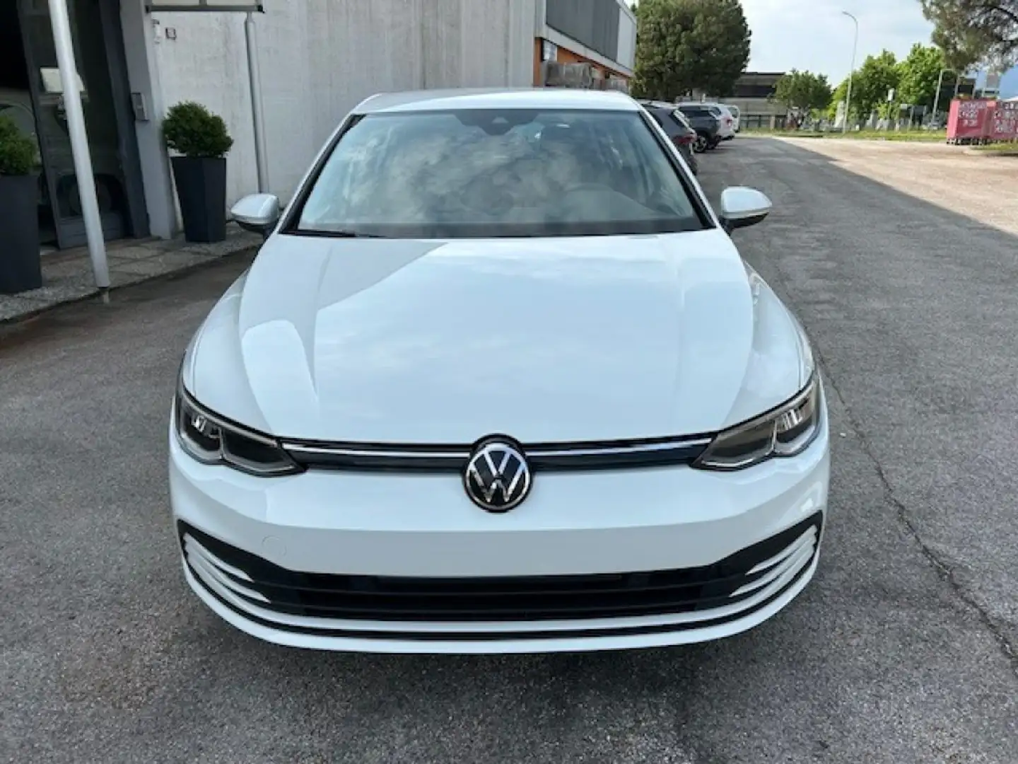 Volkswagen Golf 1.5 TGI DSG Life Bianco - 2