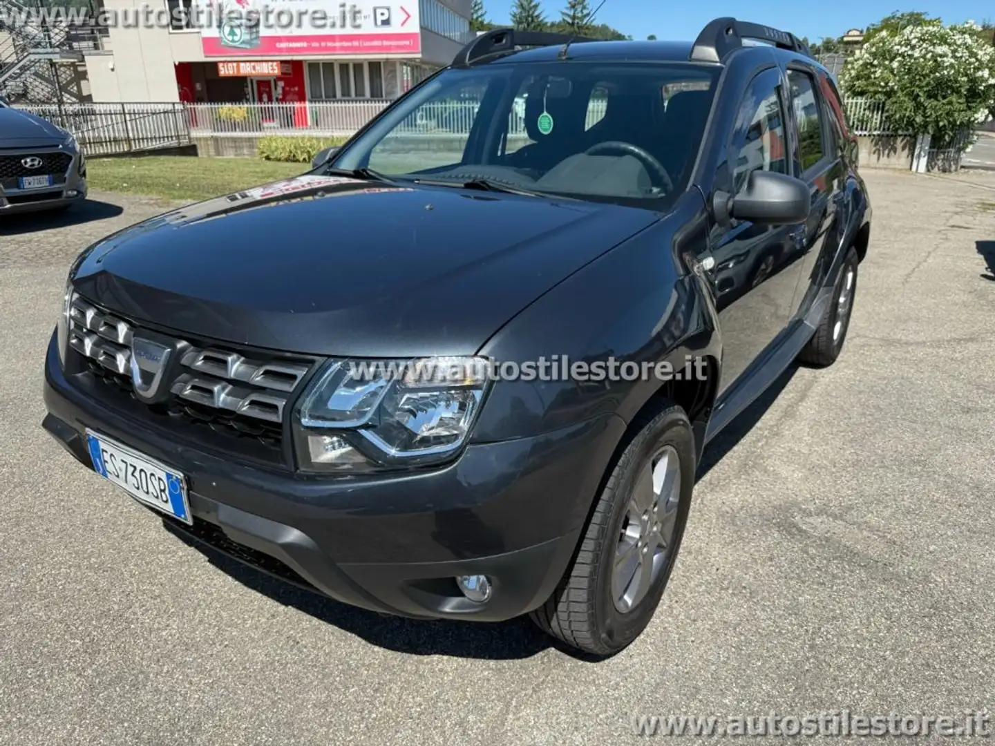 Dacia Duster 1.5 dCi 110CV 4x4 Lauréate Grigio - 1