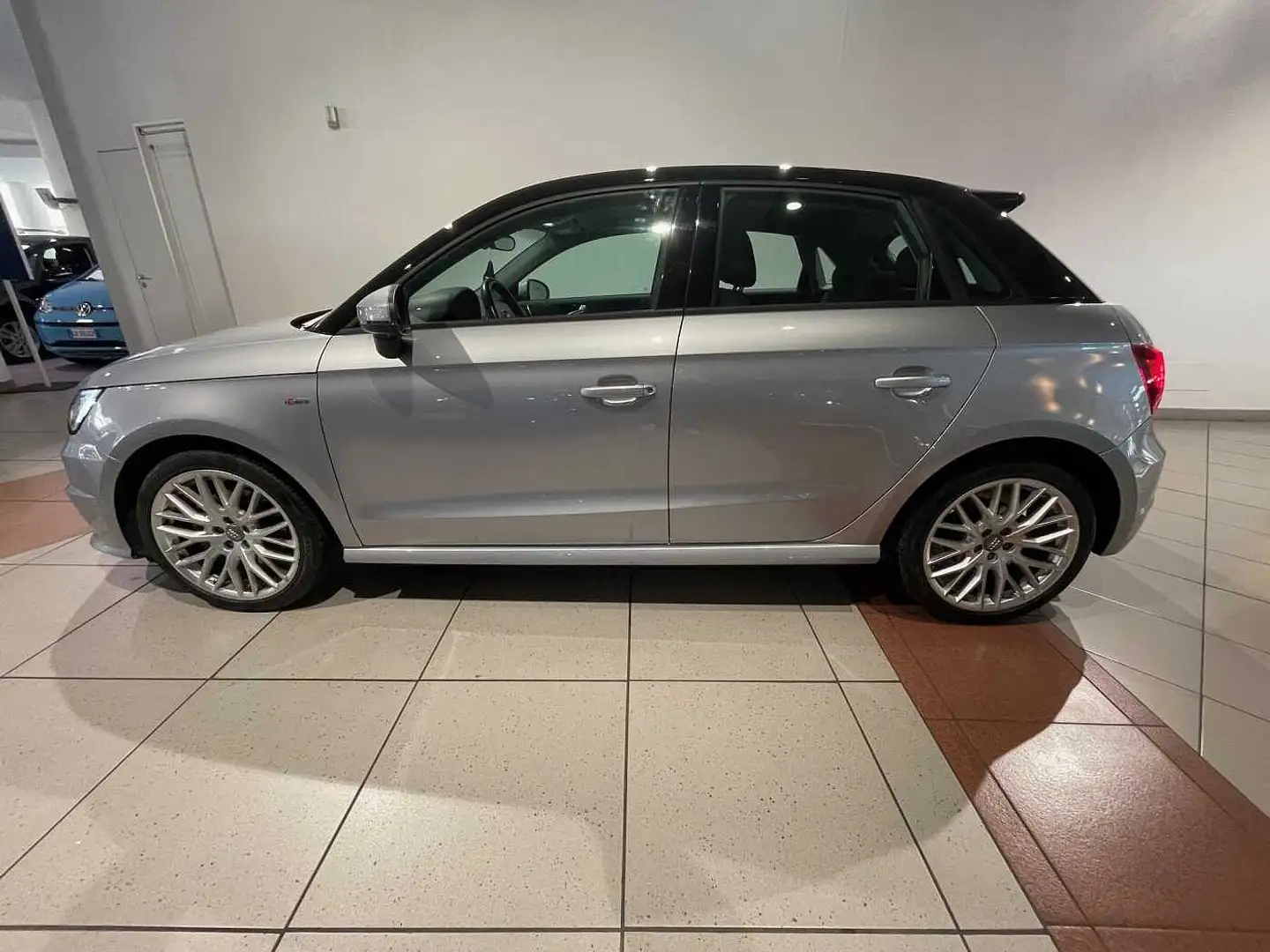 Audi A1 /S1 A1 1.4 TFSI 125 CV SLine Argent - 2