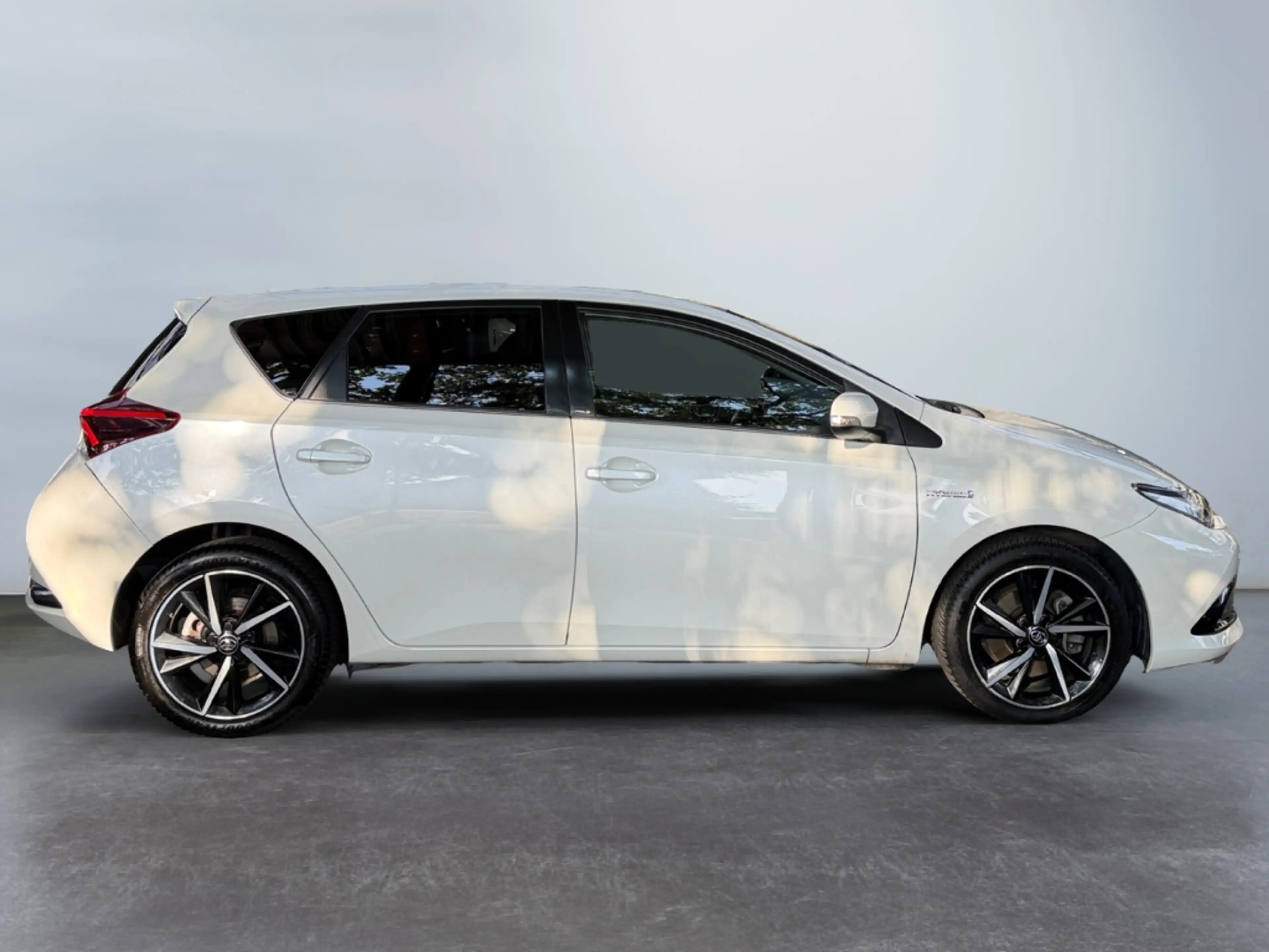 Toyota Auris 1.8 Hybrid Edition-S+ *Navi*SmartKey*SHZ* — photo 10