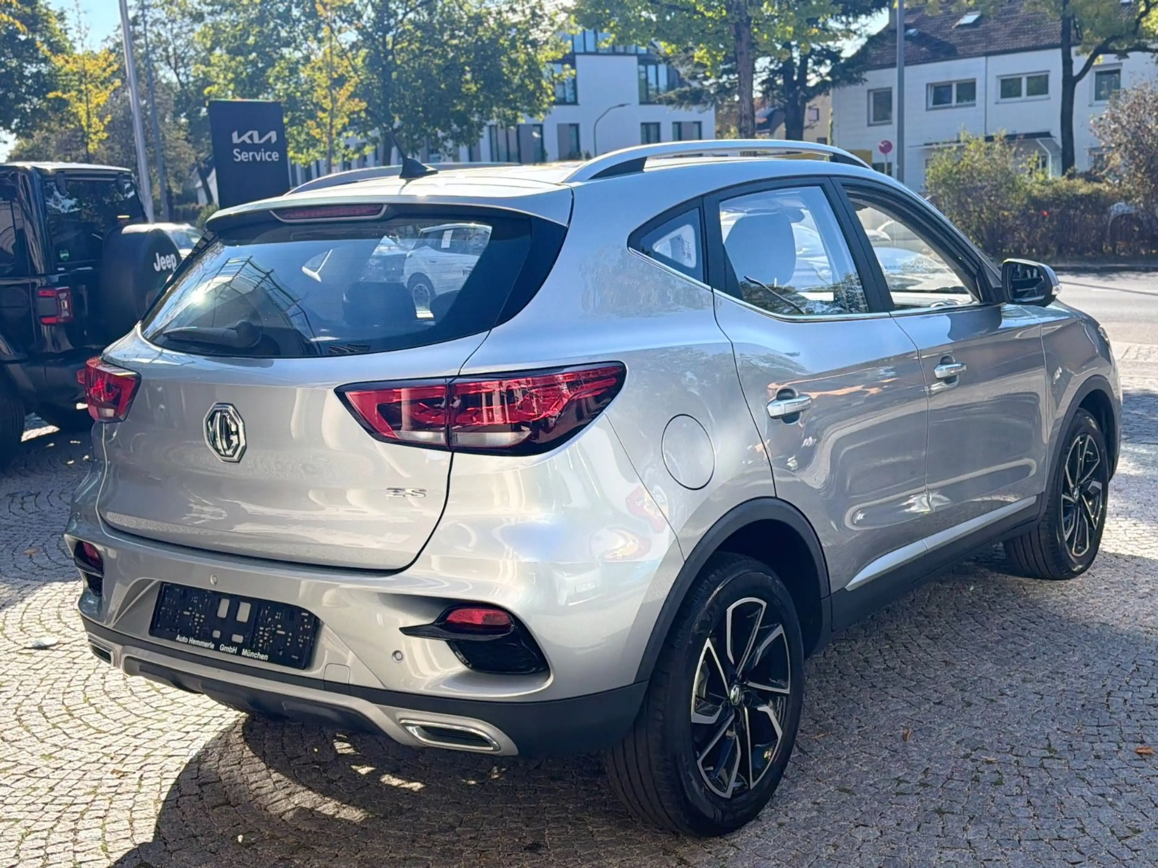 MG ZS 1.0T Luxury *VOLLAUSSTATTUNG* — photo 5