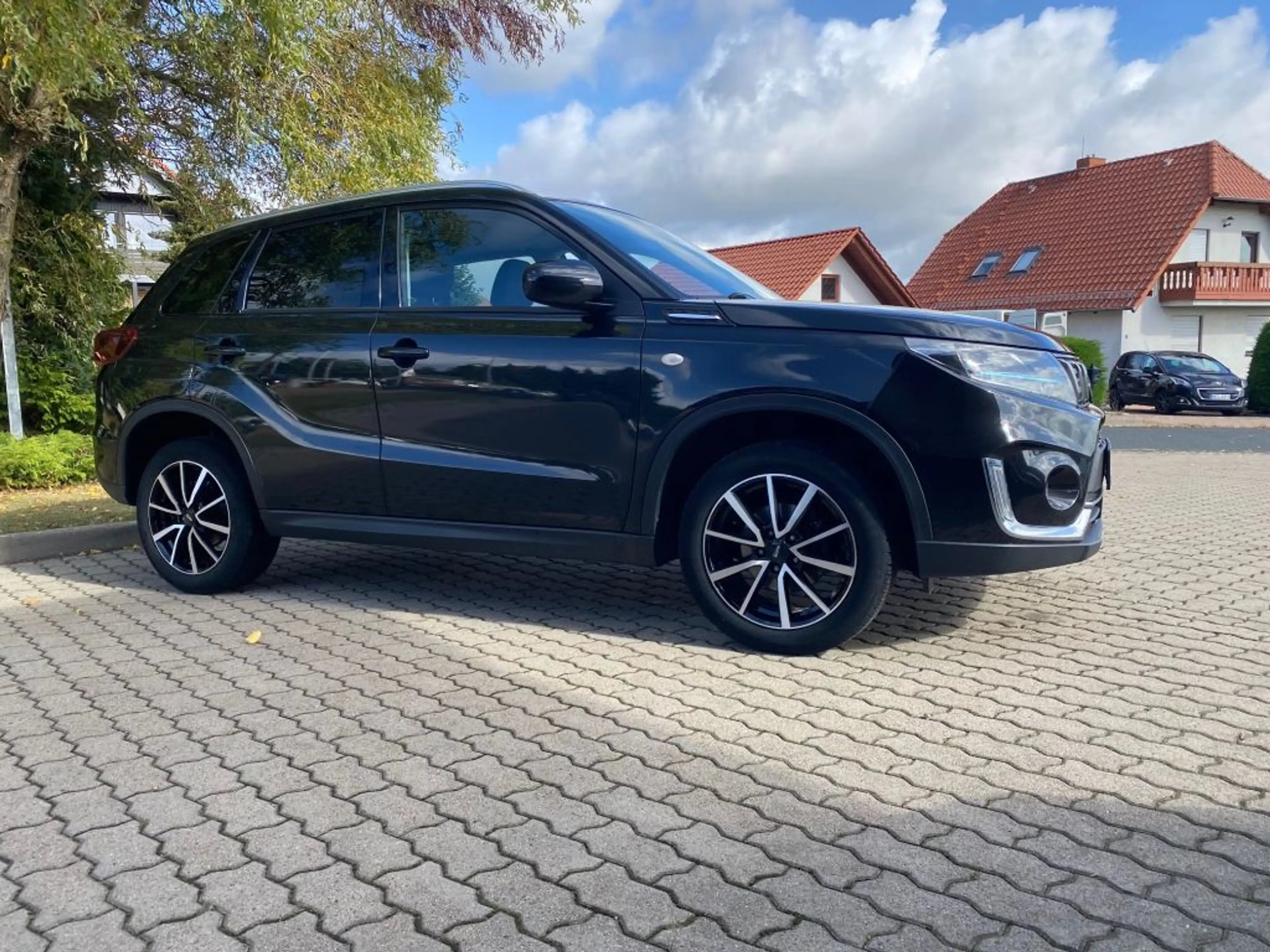 Suzuki Vitara 1.4 Boosterjet Hybrid Comfort — photo 3