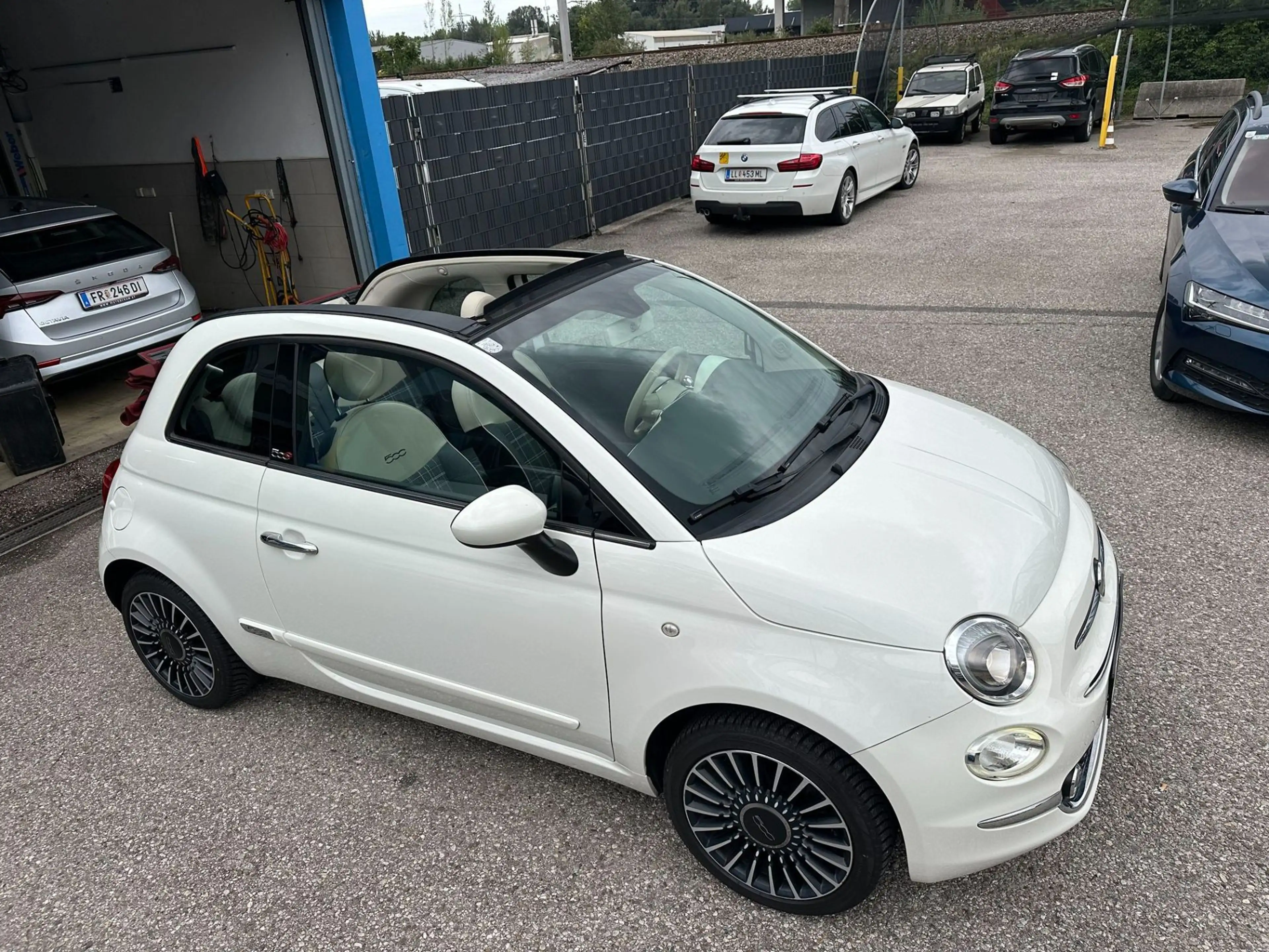 Fiat 500C Cabrio ECO 1,2 69 Lounge Navi-PDC — photo 11