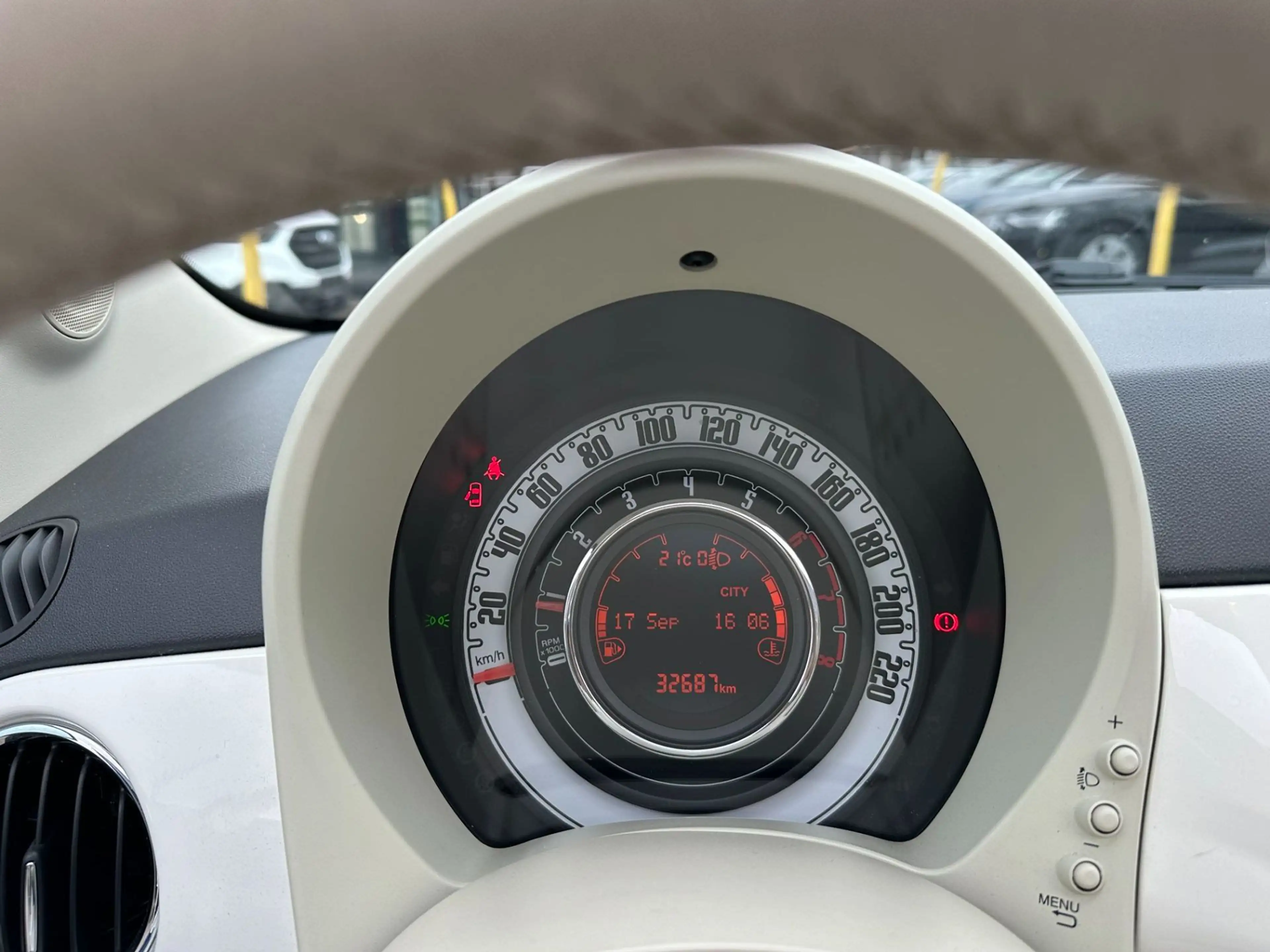 Fiat 500C Cabrio ECO 1,2 69 Lounge Navi-PDC — photo 10