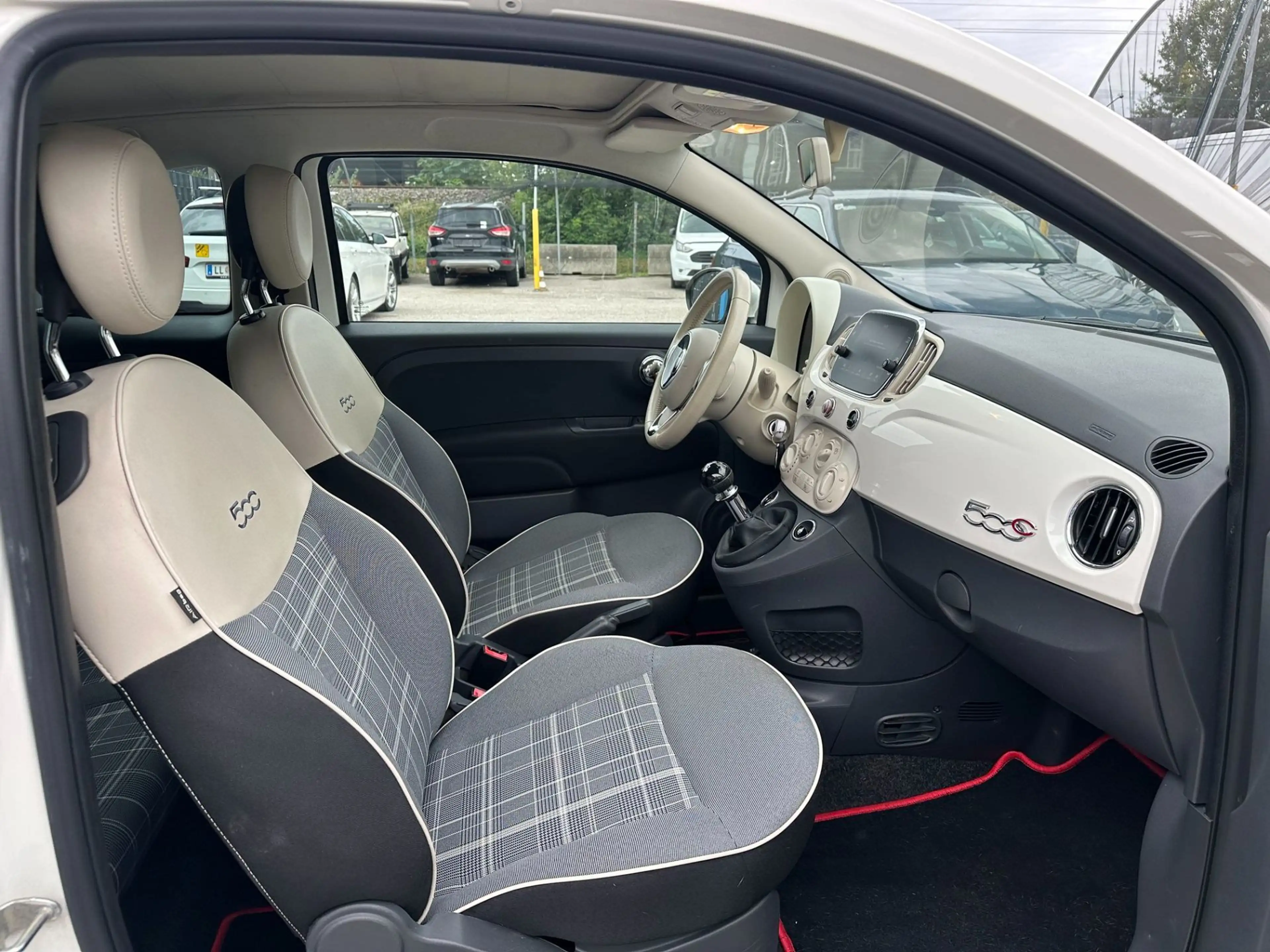 Fiat 500C Cabrio ECO 1,2 69 Lounge Navi-PDC — photo 7