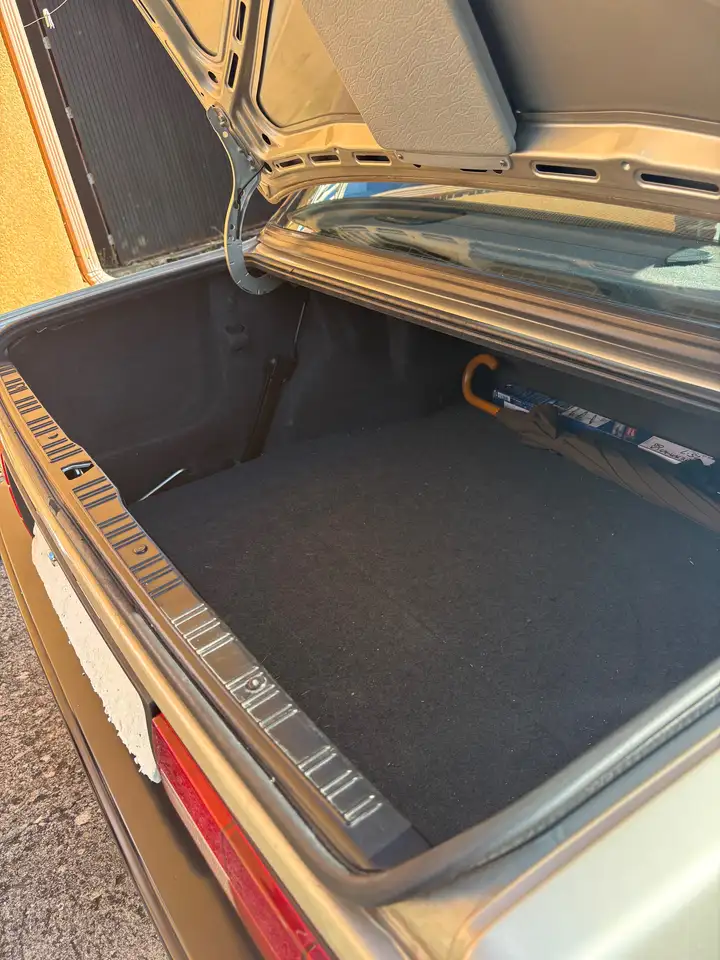BMW 320i, foto 7