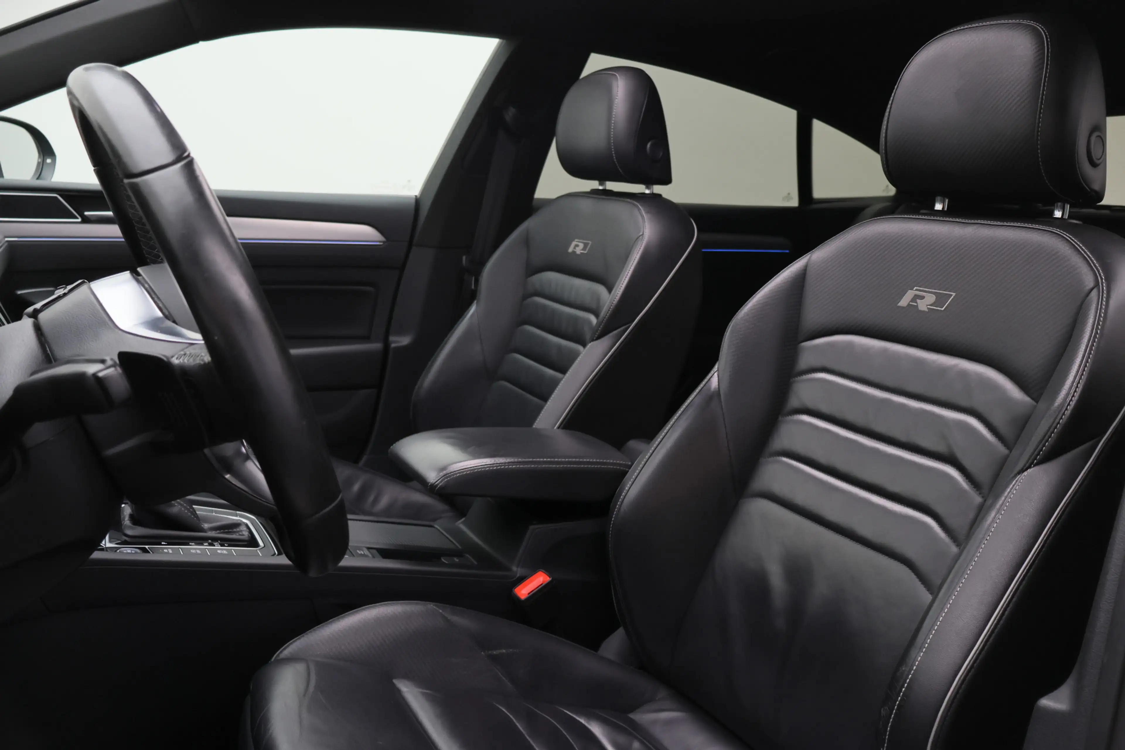 Volkswagen Arteon 2.0 TSI 4Motion Business R 280pk, Panoramadak, Lee — photo 11