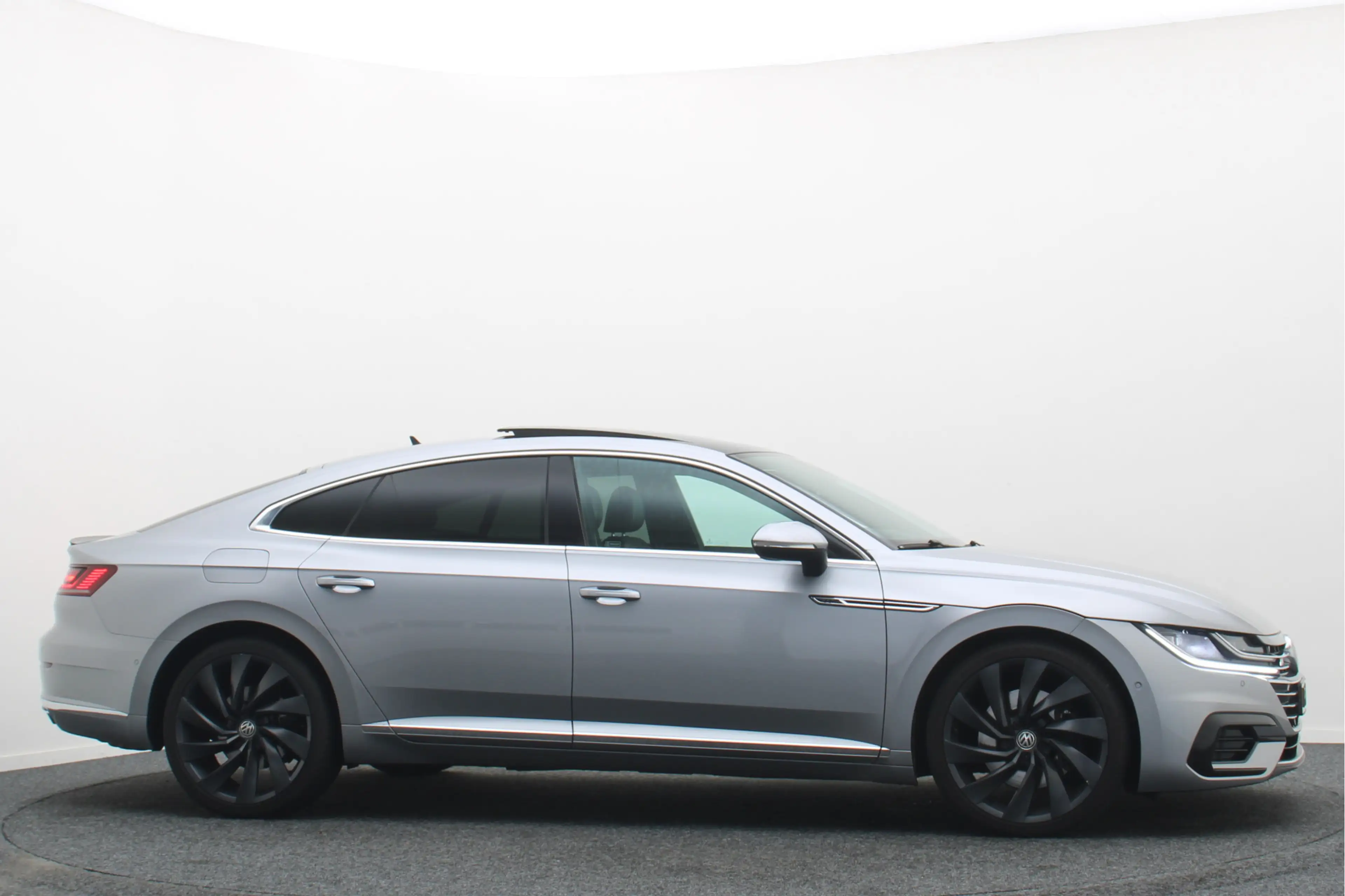 Volkswagen Arteon 2.0 TSI 4Motion Business R 280pk, Panoramadak, Lee — photo 22