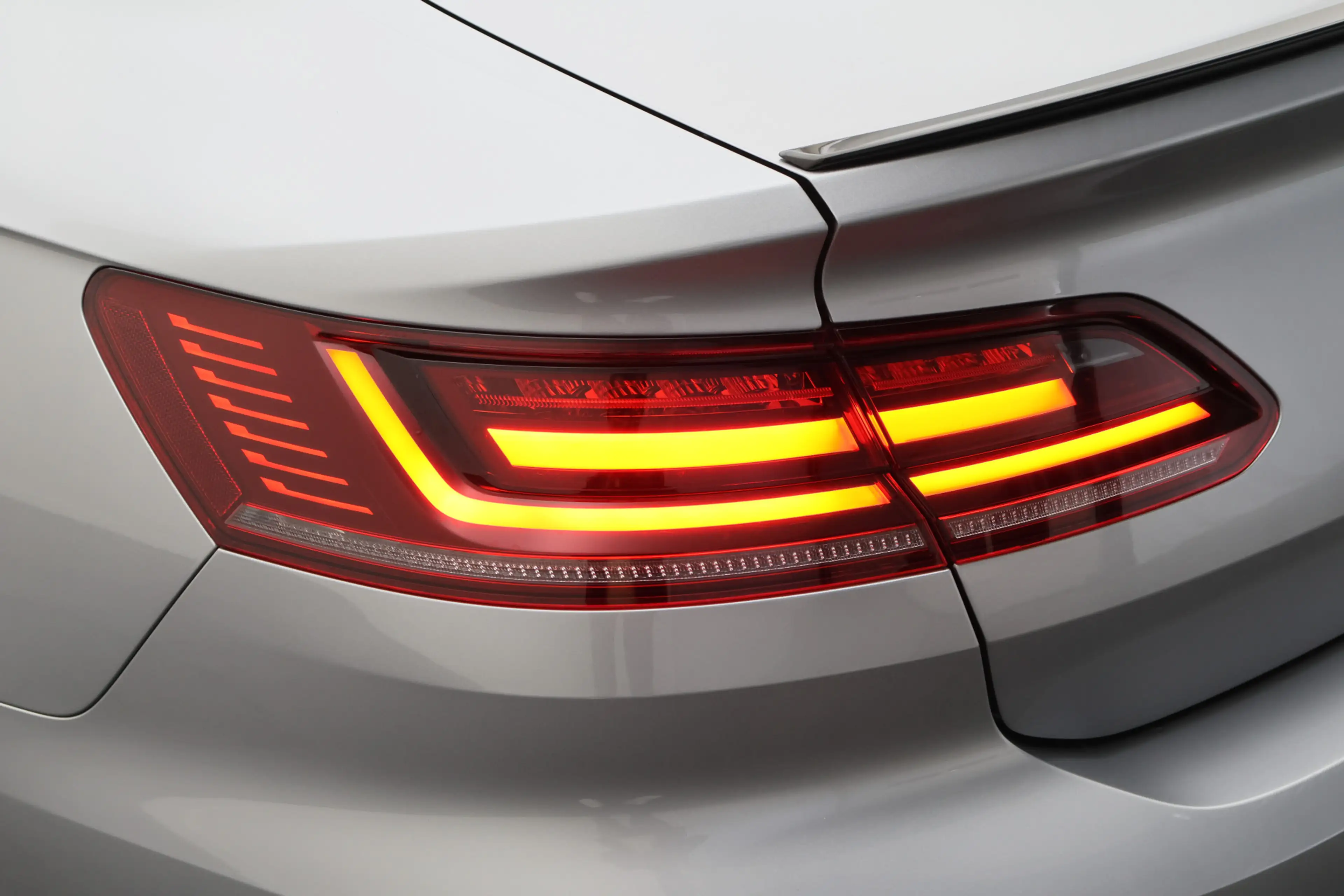 Volkswagen Arteon 2.0 TSI 4Motion Business R 280pk, Panoramadak, Lee — photo 28