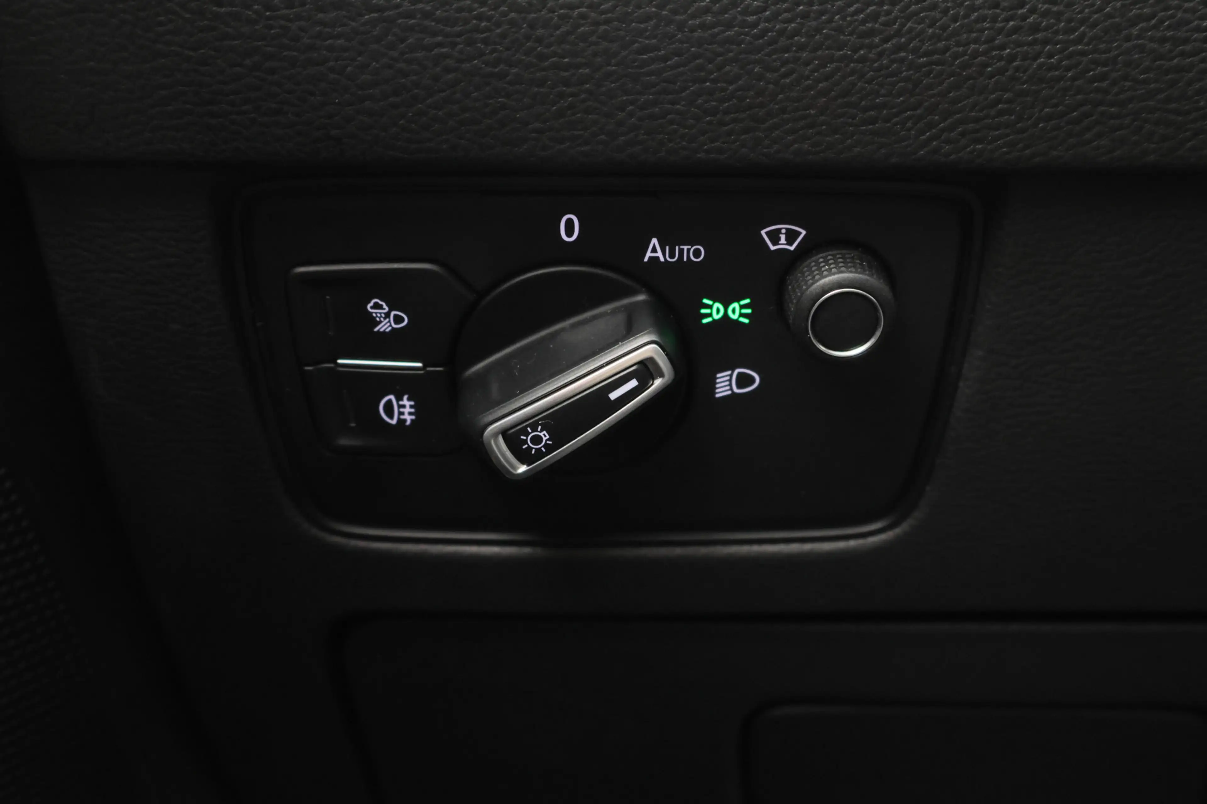 Volkswagen Arteon 2.0 TSI 4Motion Business R 280pk, Panoramadak, Lee — photo 36