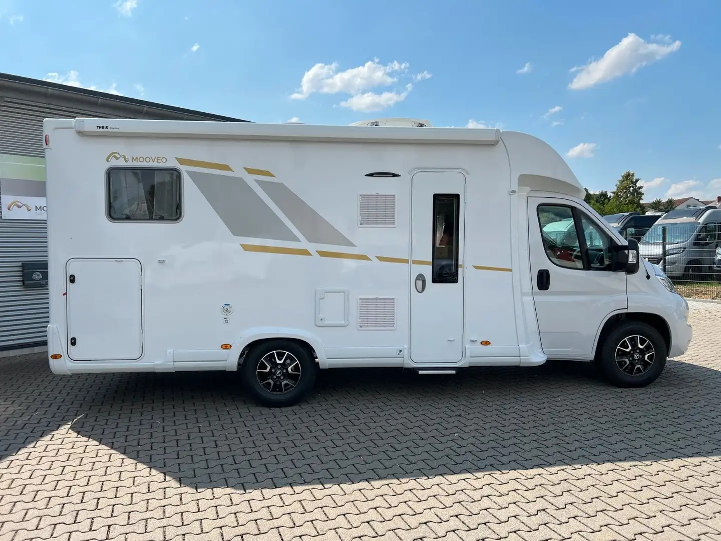 Mooveo TEI70EBH 6 Gang 3,5t, Solar, SAT/TV Bianco - 1