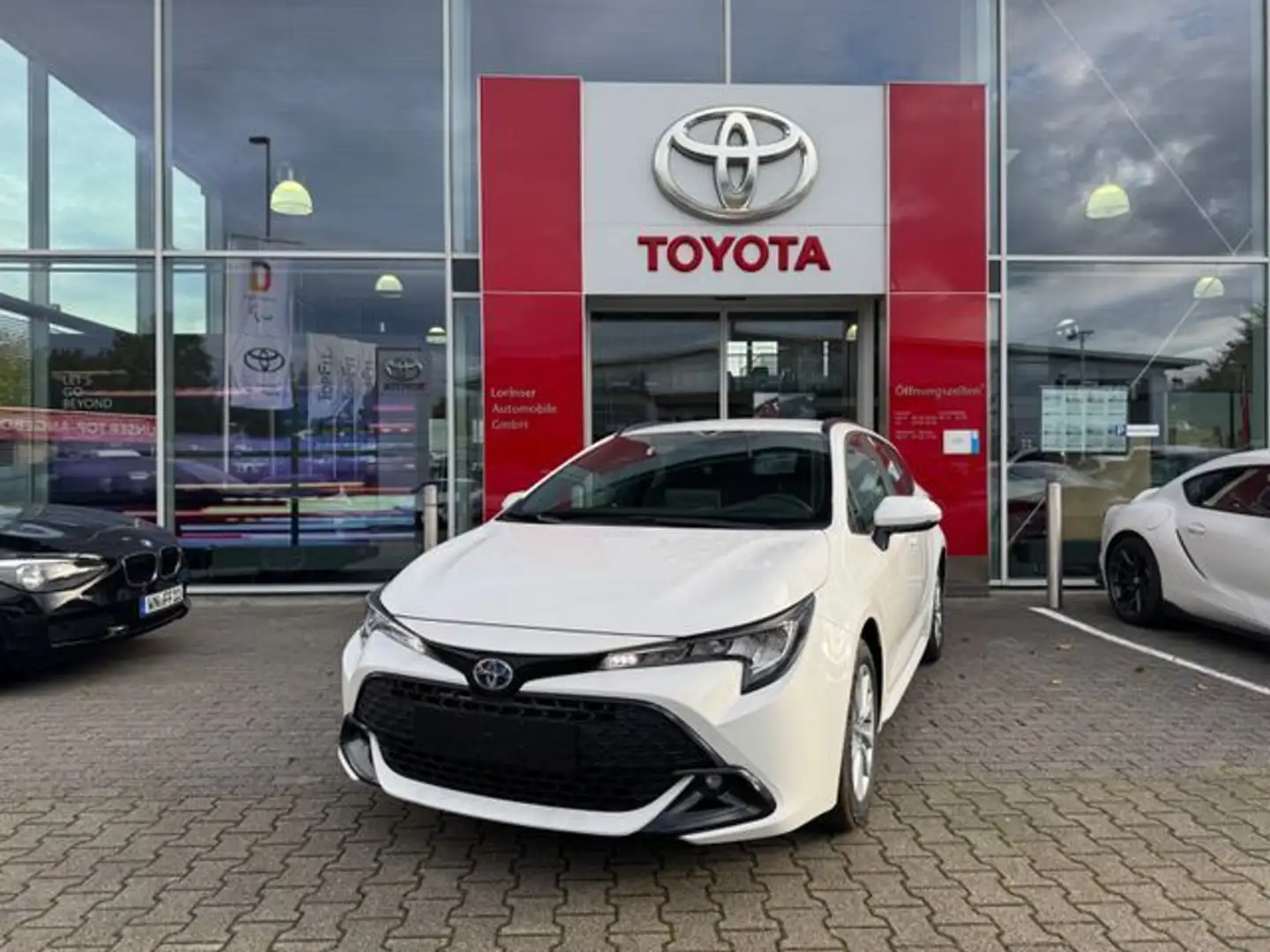 Toyota Corolla 2.0 l Hybrid TS. Business Editi Wit - 1