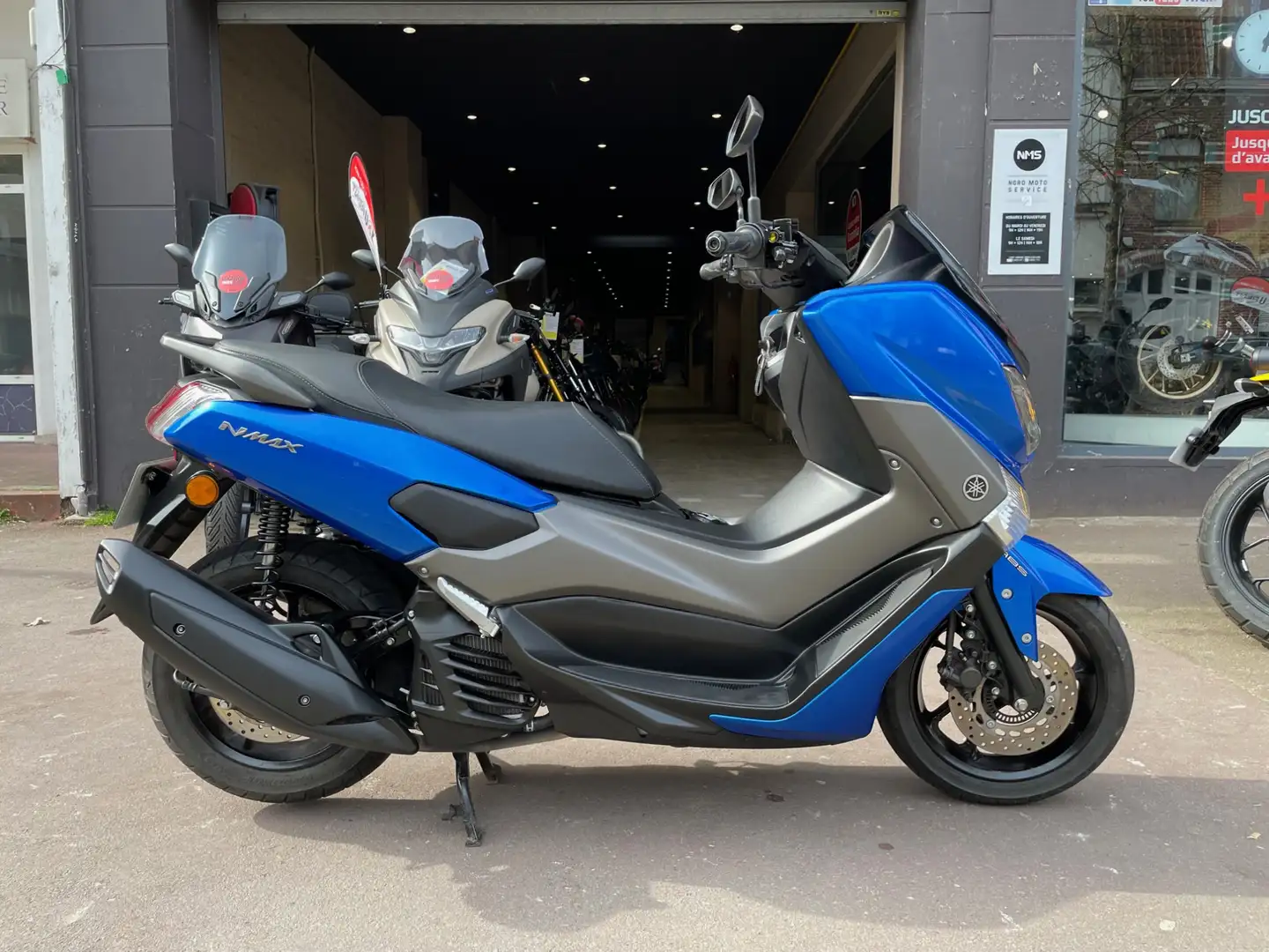 Yamaha NMAX Bleu - 1