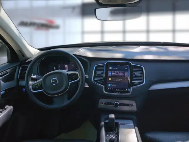 Volvo XC90 view 14