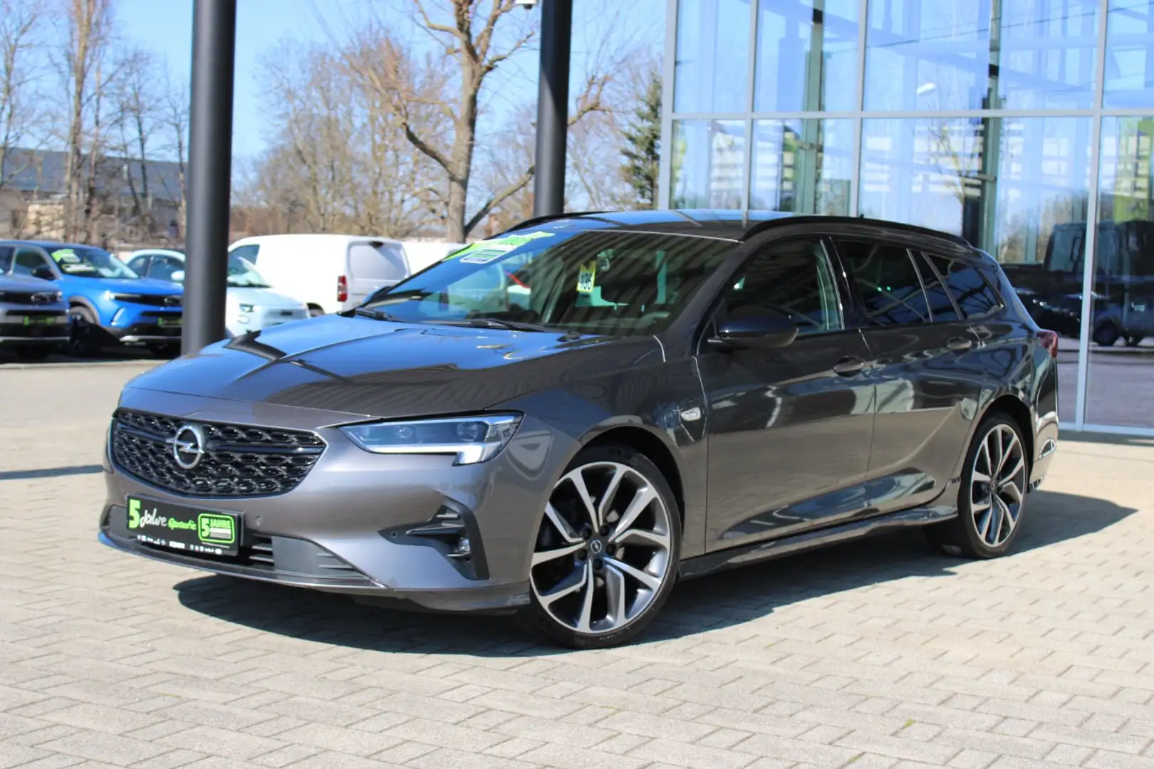 Opel Insignia B Sports Tourer 2.0 CDTI ULTIMATE Navi Grau - 2